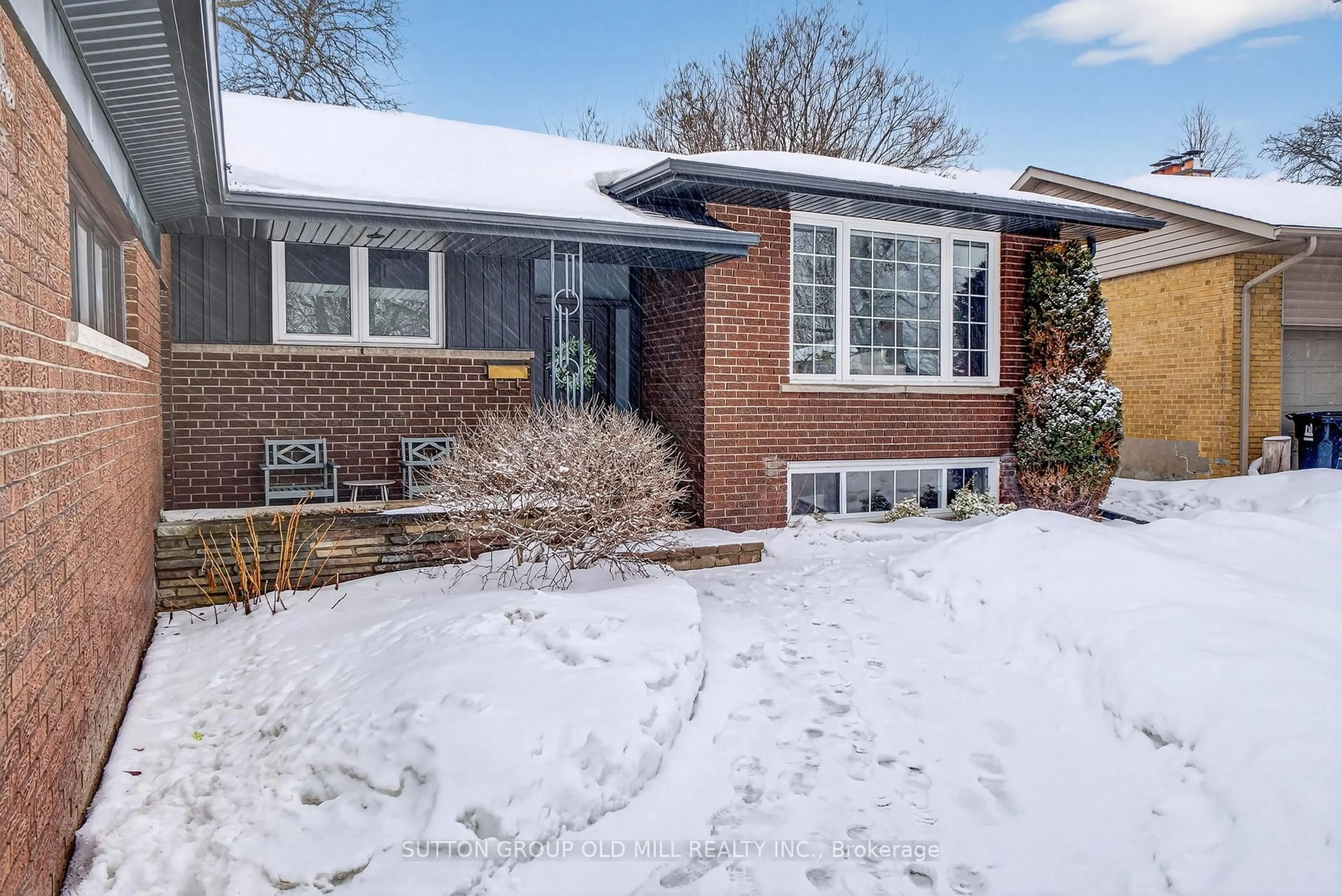 Home with brick exterior material, street for 16 Brook Tree Cres, Toronto Ontario M9P 1L1