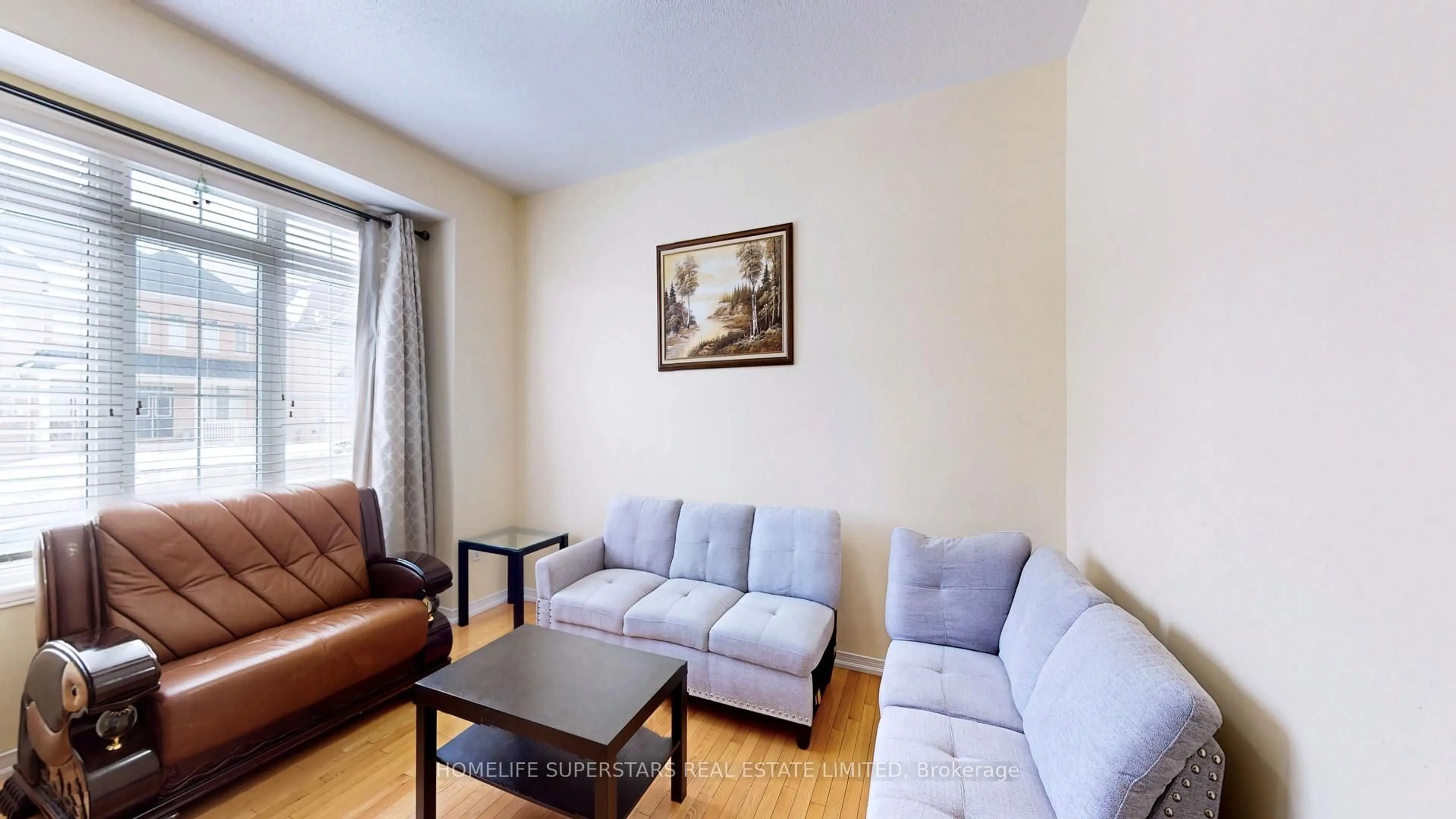Living room with furniture, unknown for 67 Bonnie Braes Dr, Brampton Ontario L6Y 0Y6