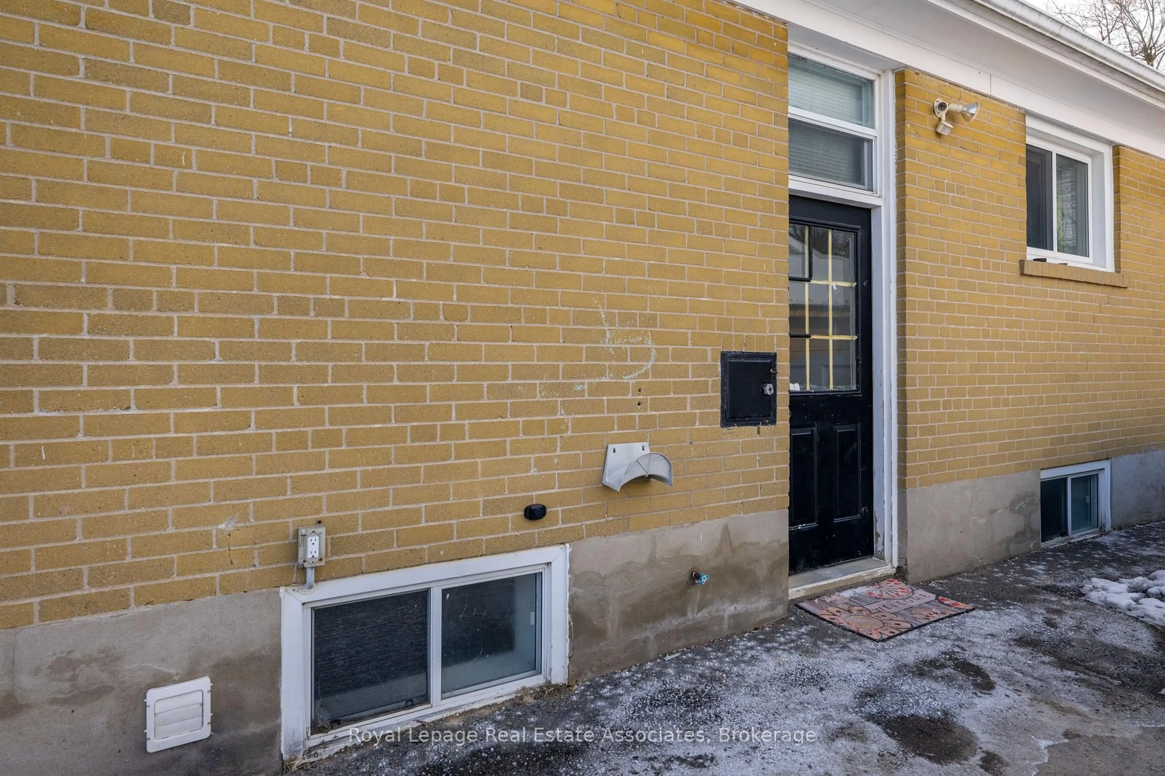 Unknown for 55 McIntyre Cres, Halton Hills Ontario L7G 1N5