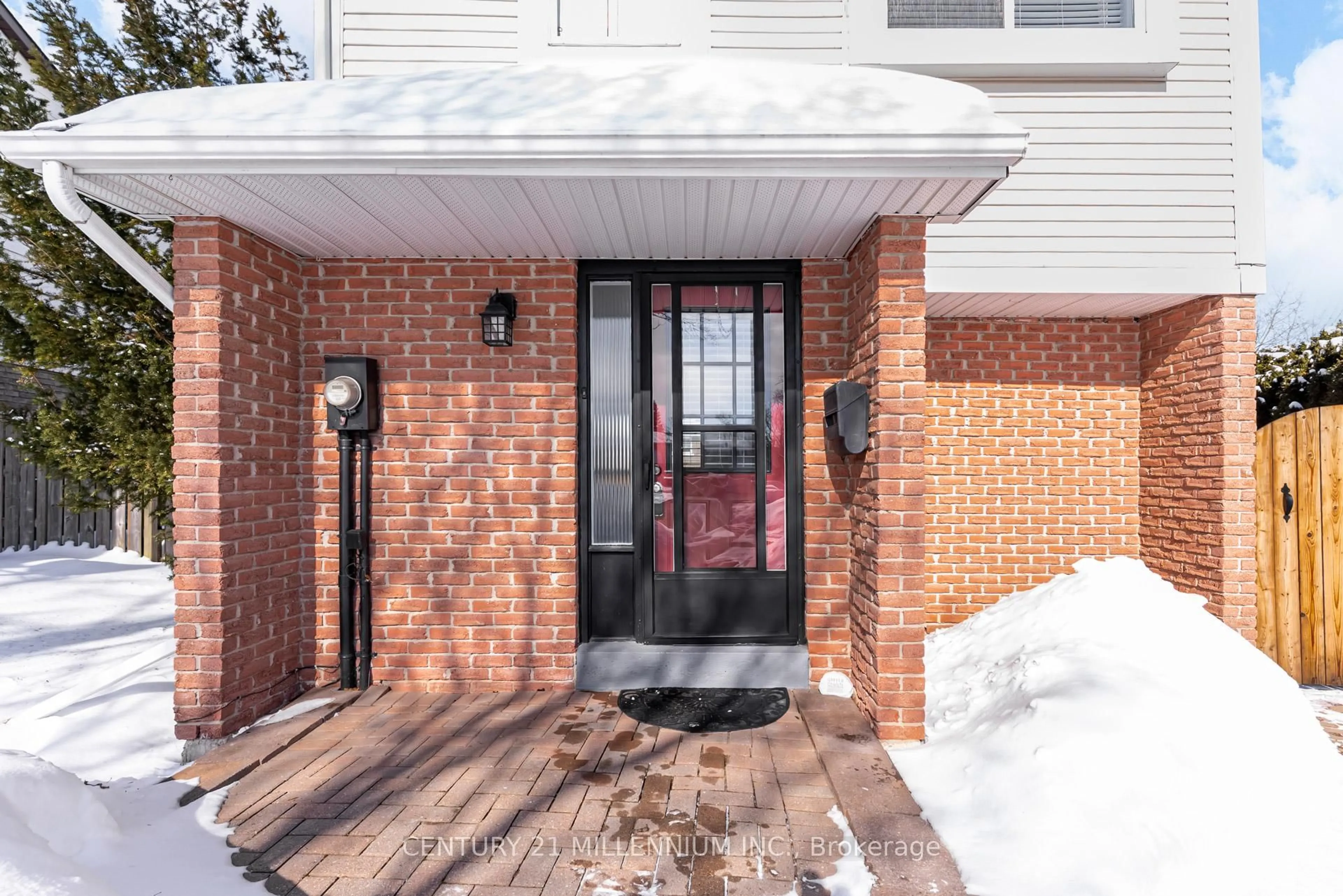 Unknown for 72 Karen Crt, Orangeville Ontario L9W 3S3