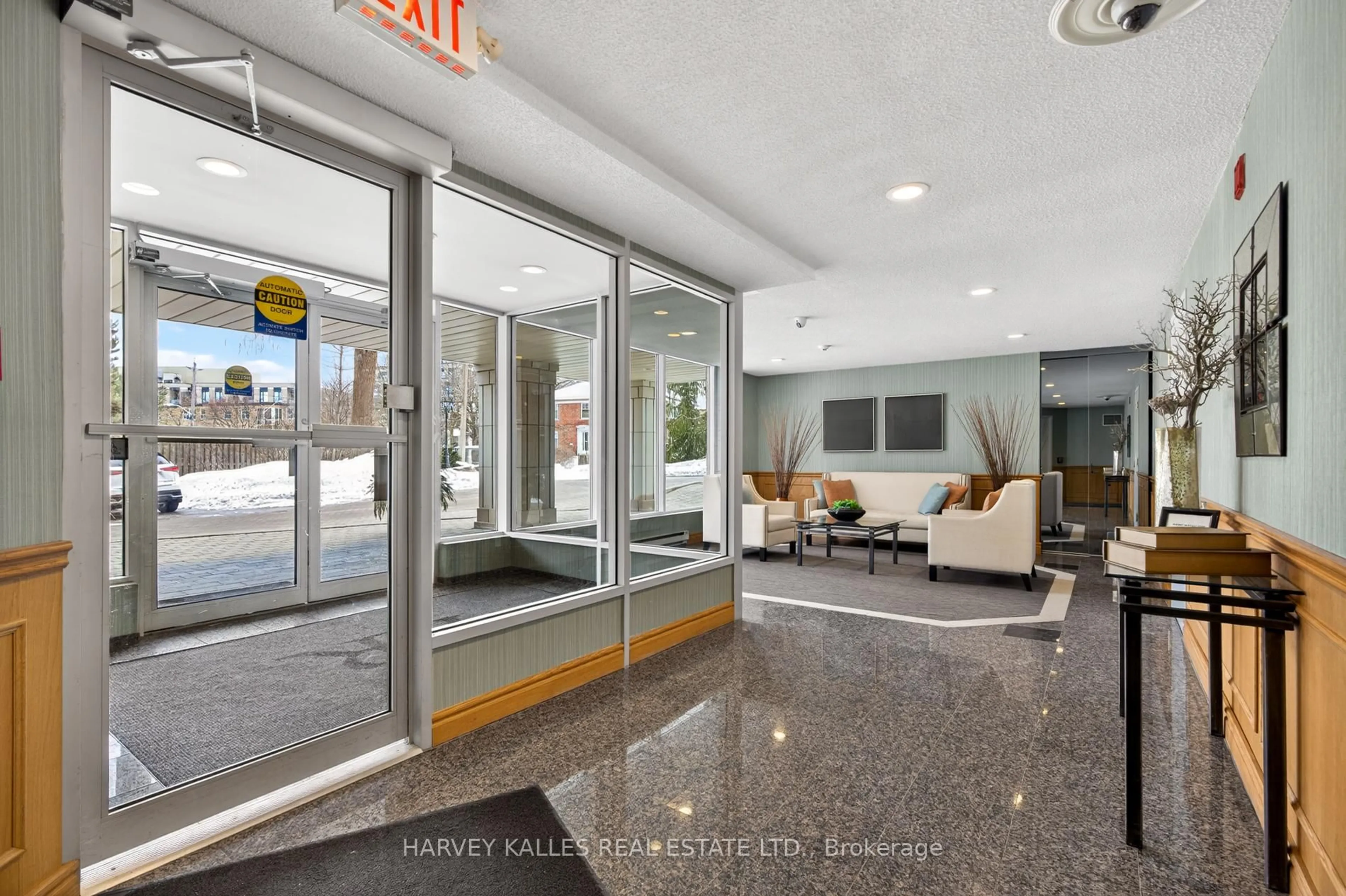 Lobby for 30 Anglesey Blvd #106, Toronto Ontario M9A 3B5