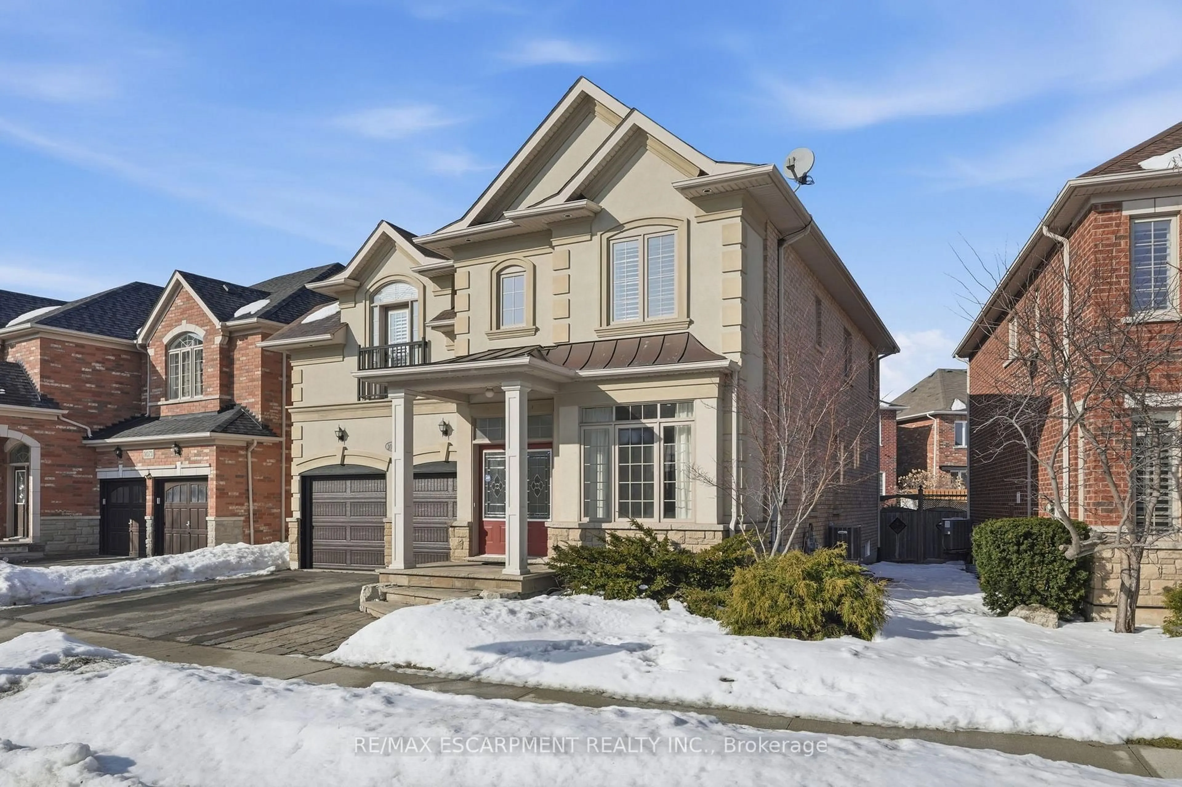 Home with brick exterior material, street for 3071 Jenn Ave, Burlington Ontario L7M 0C7