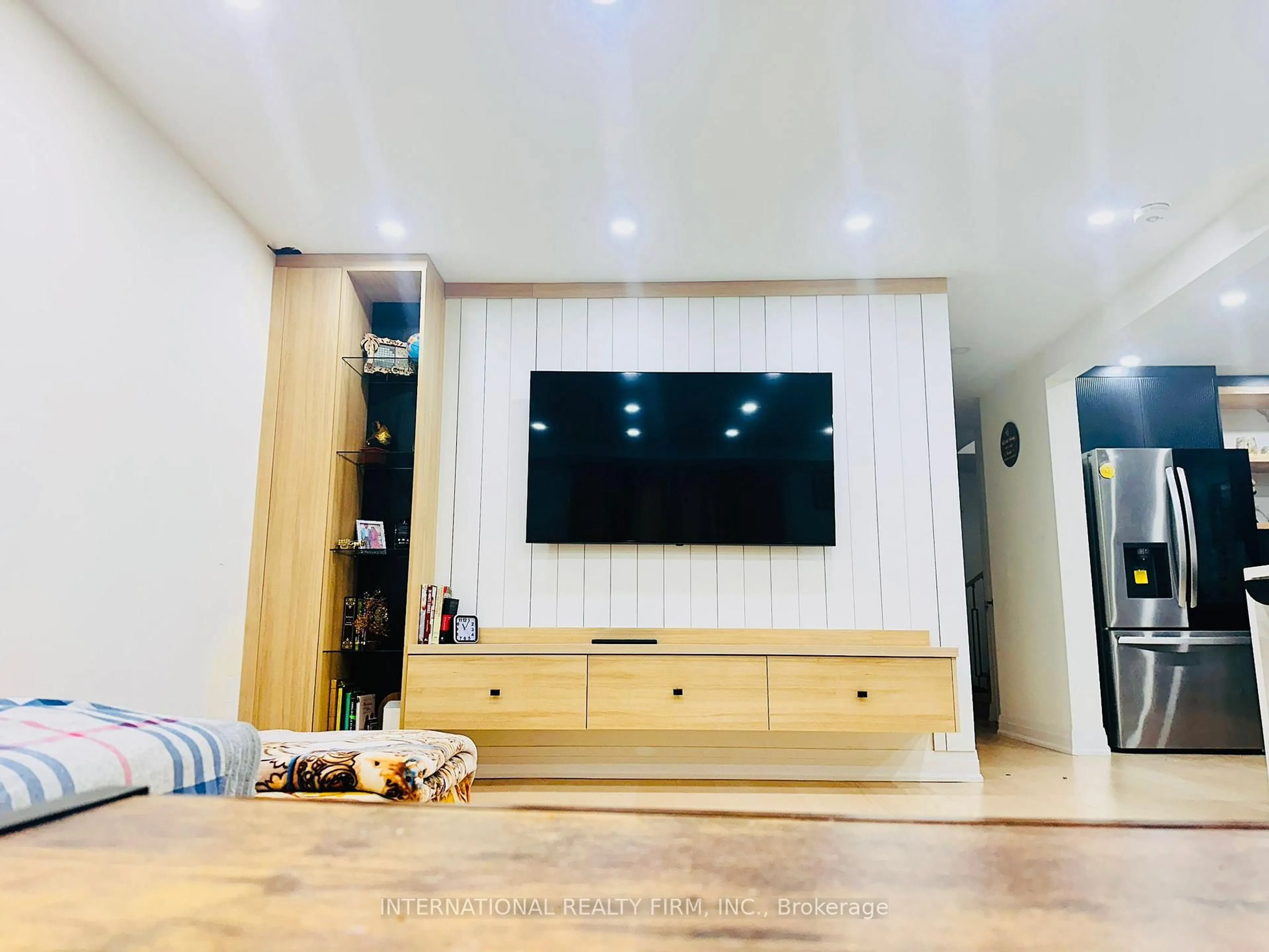 Home theater for 4 Joshua Crt, Brampton Ontario L6S 3W4