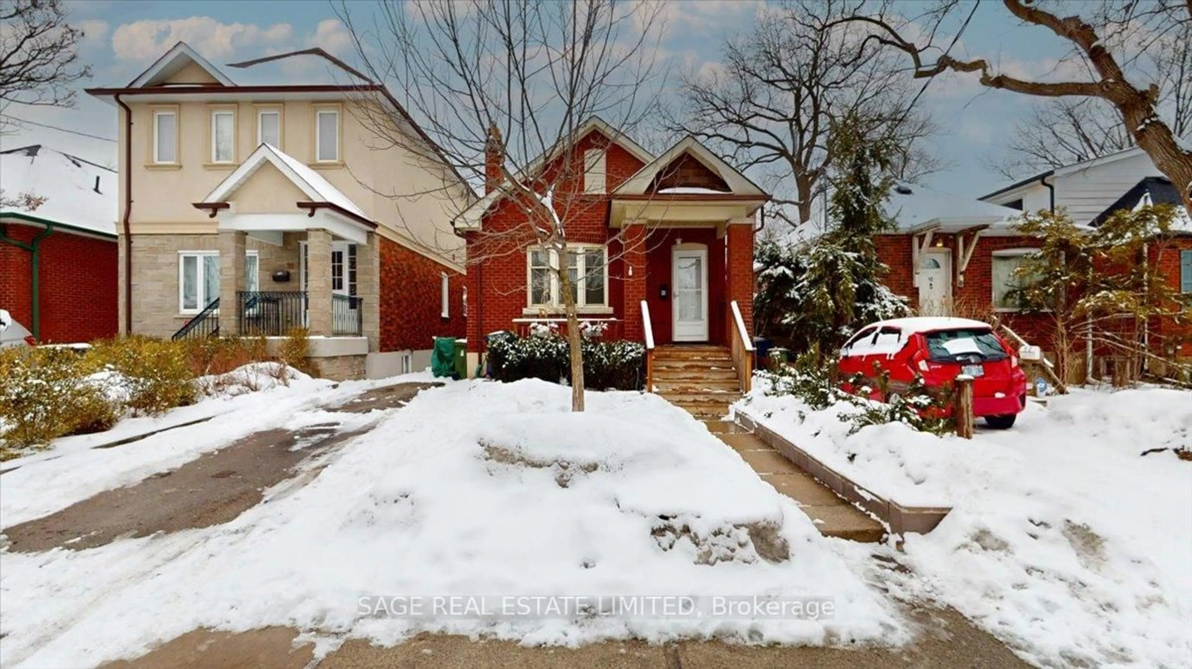 Home with brick exterior material, street for 40 William St, Toronto Ontario M9N 2G7