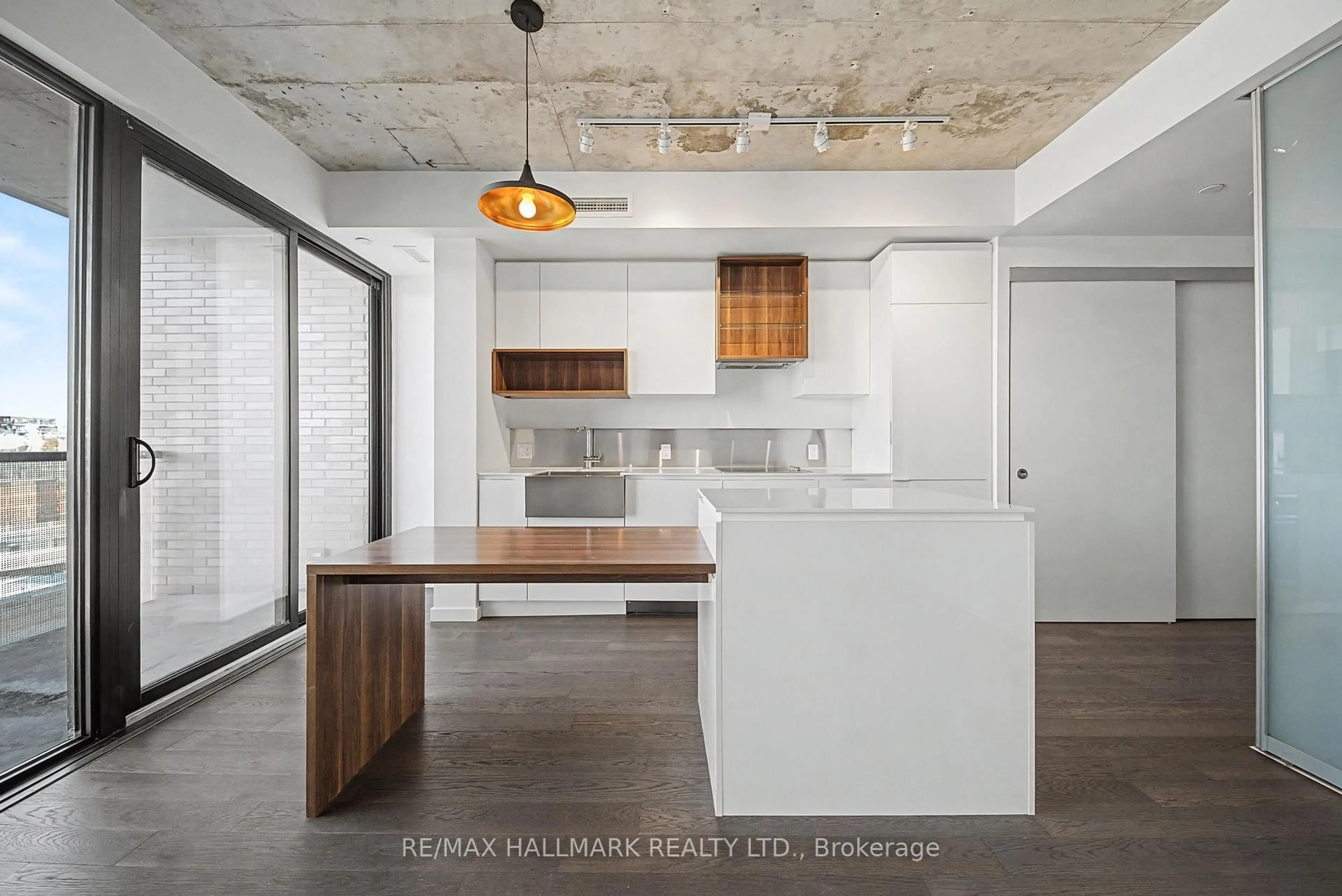 Open concept kitchen, unknown for 383 Sorauren Ave #609, Toronto Ontario M6R 0A4