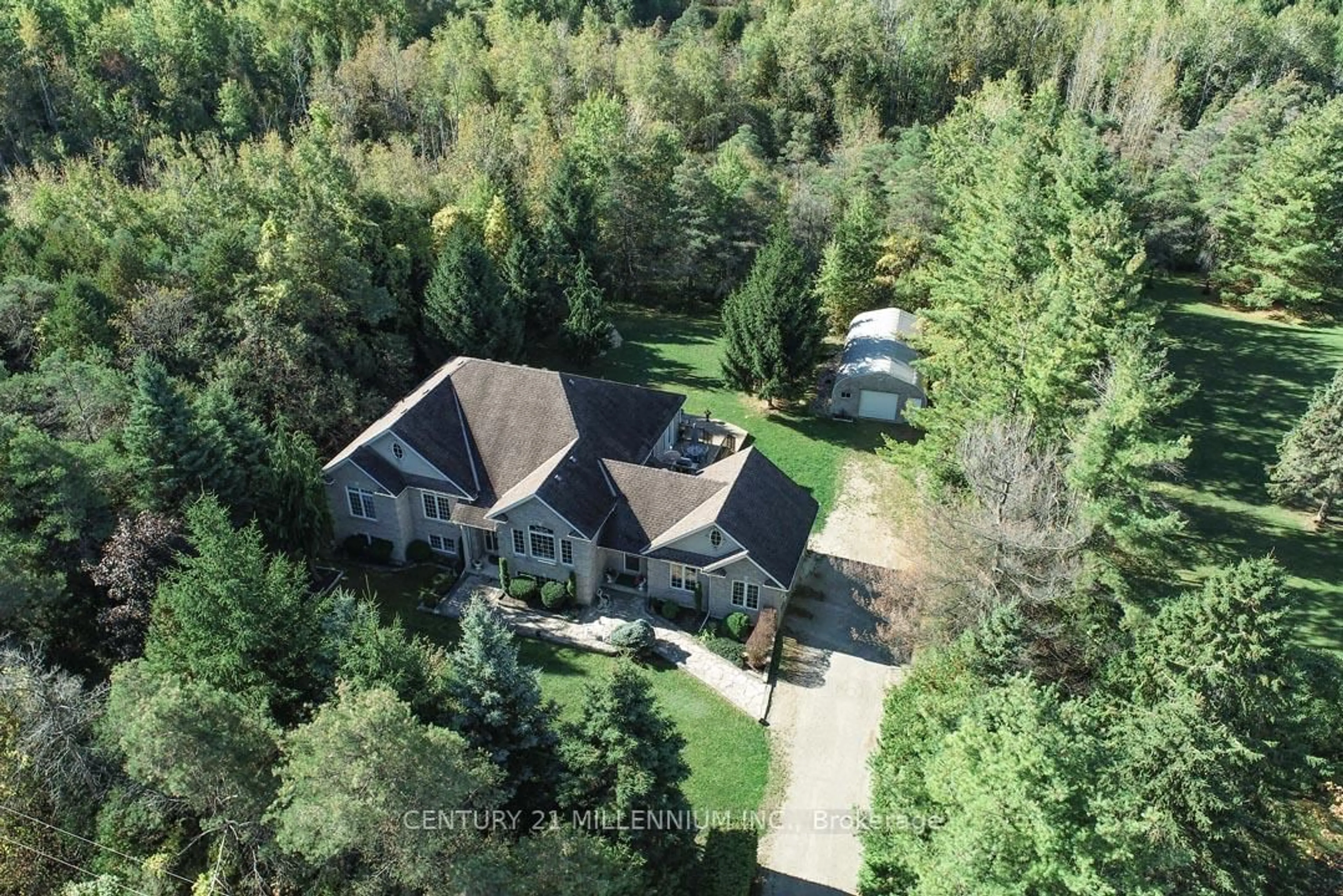 A pic from outside/outdoor area/front of a property/back of a property/a pic from drone, forest/trees view for 19976 Kennedy Rd, Caledon Ontario L7K 1Y3