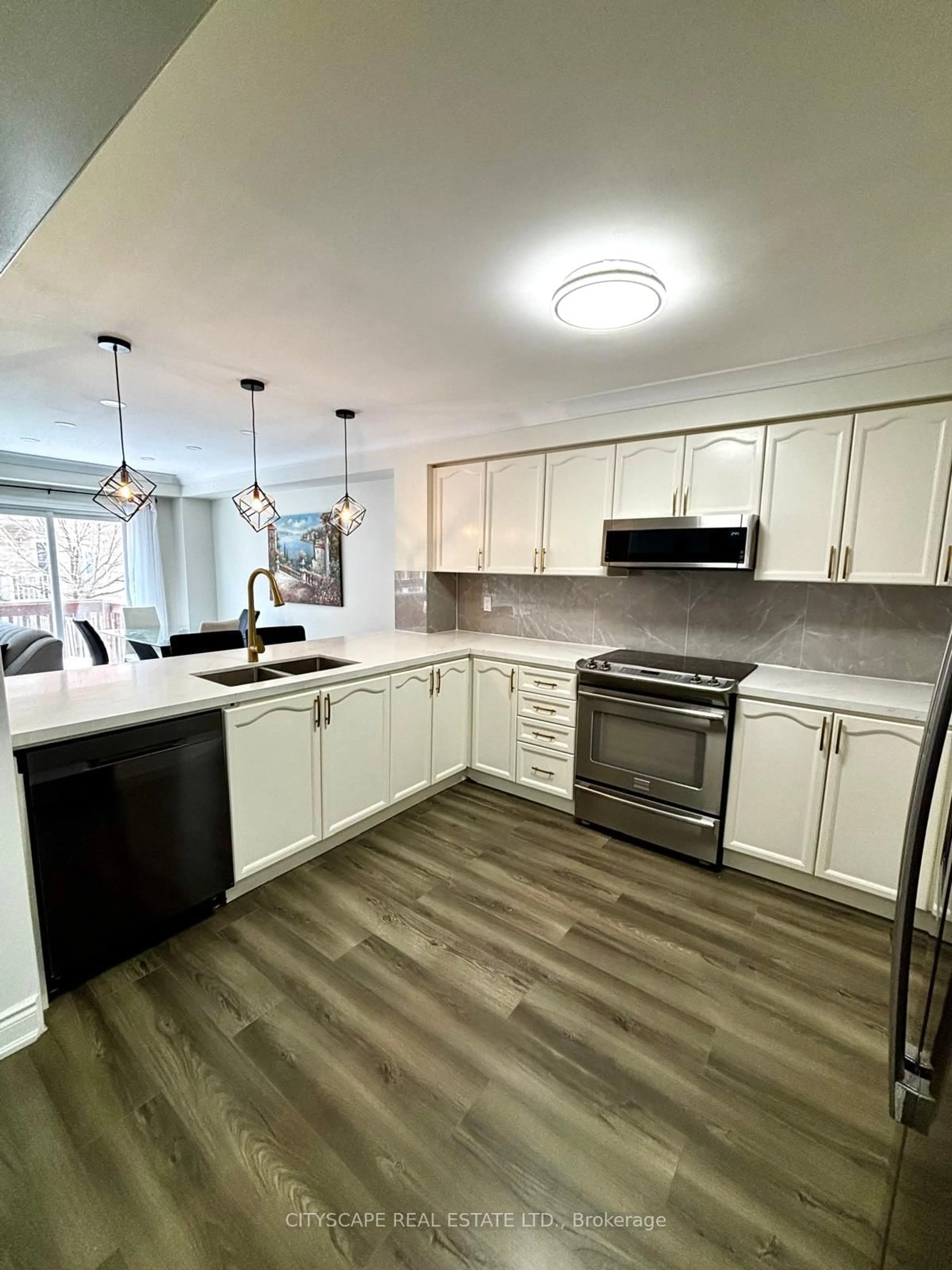Open concept kitchen, unknown for 3974 Stardust Dr, Mississauga Ontario L5M 8A5