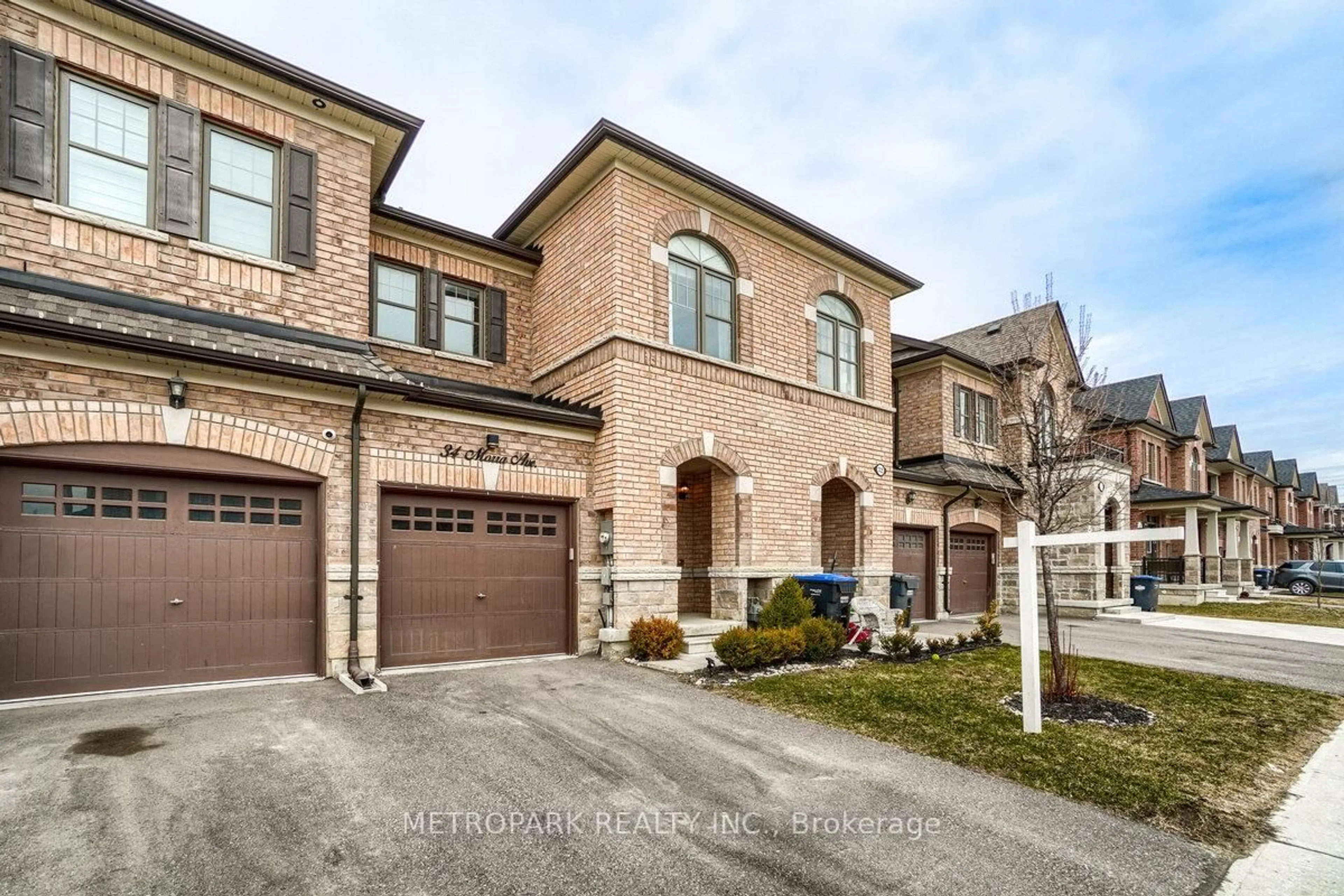 Home with brick exterior material, street for 34 Morra Ave, Caledon Ontario L7E 4K5