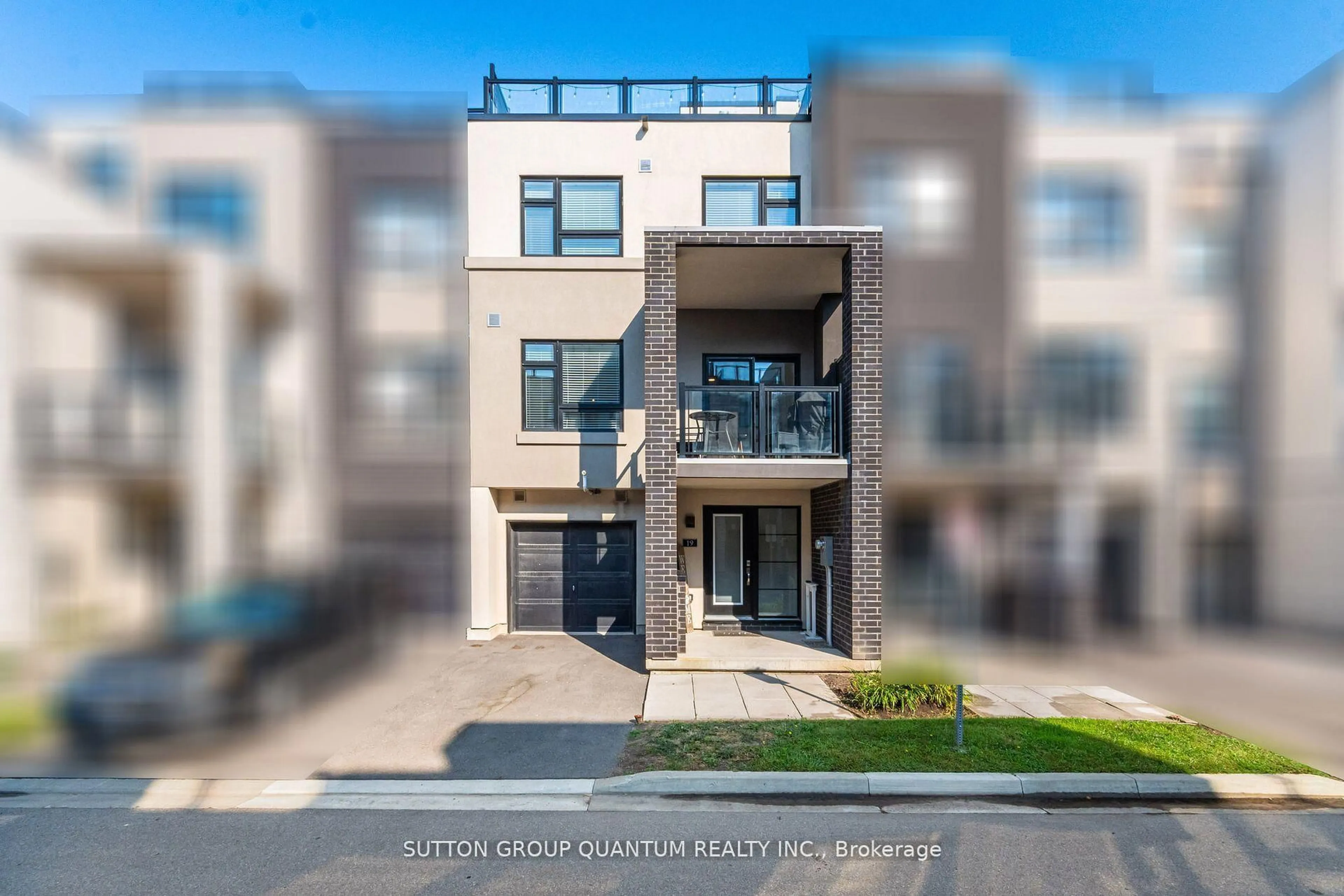 A pic from outside/outdoor area/front of a property/back of a property/a pic from drone, street for 1121 Cooke Blvd #19, Burlington Ontario L7T 0C4