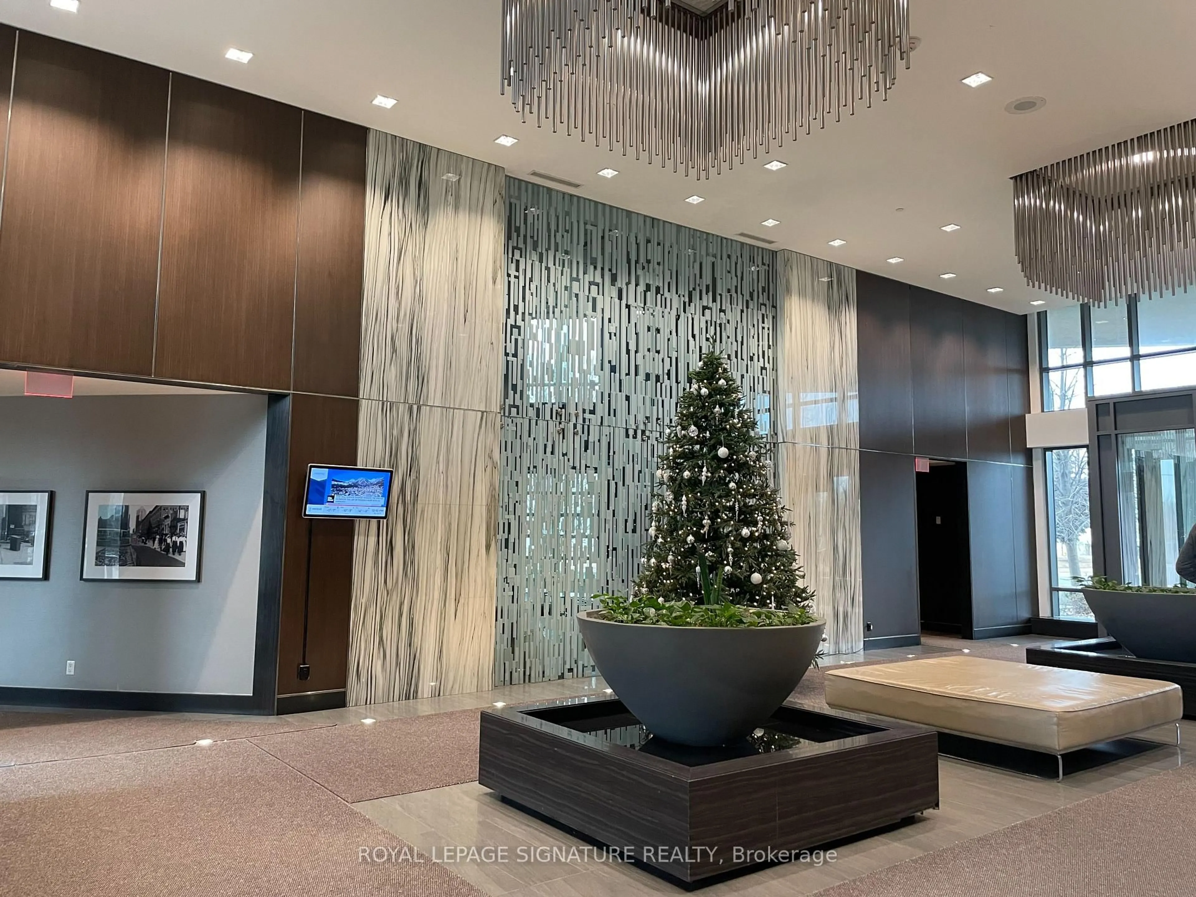 Lobby for 205 Sherway Gardens Rd #706, Toronto Ontario M9C 0A5