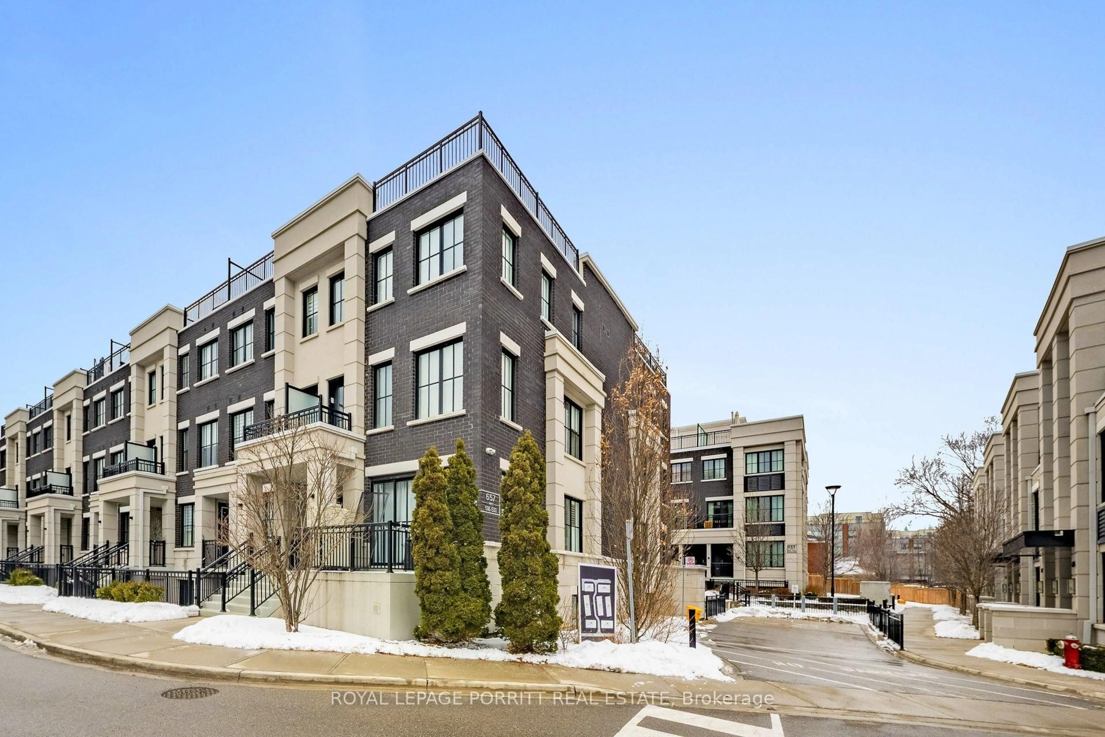 Unknown for 665 Cricklewood Dr #707, Mississauga Ontario L5G 0B9