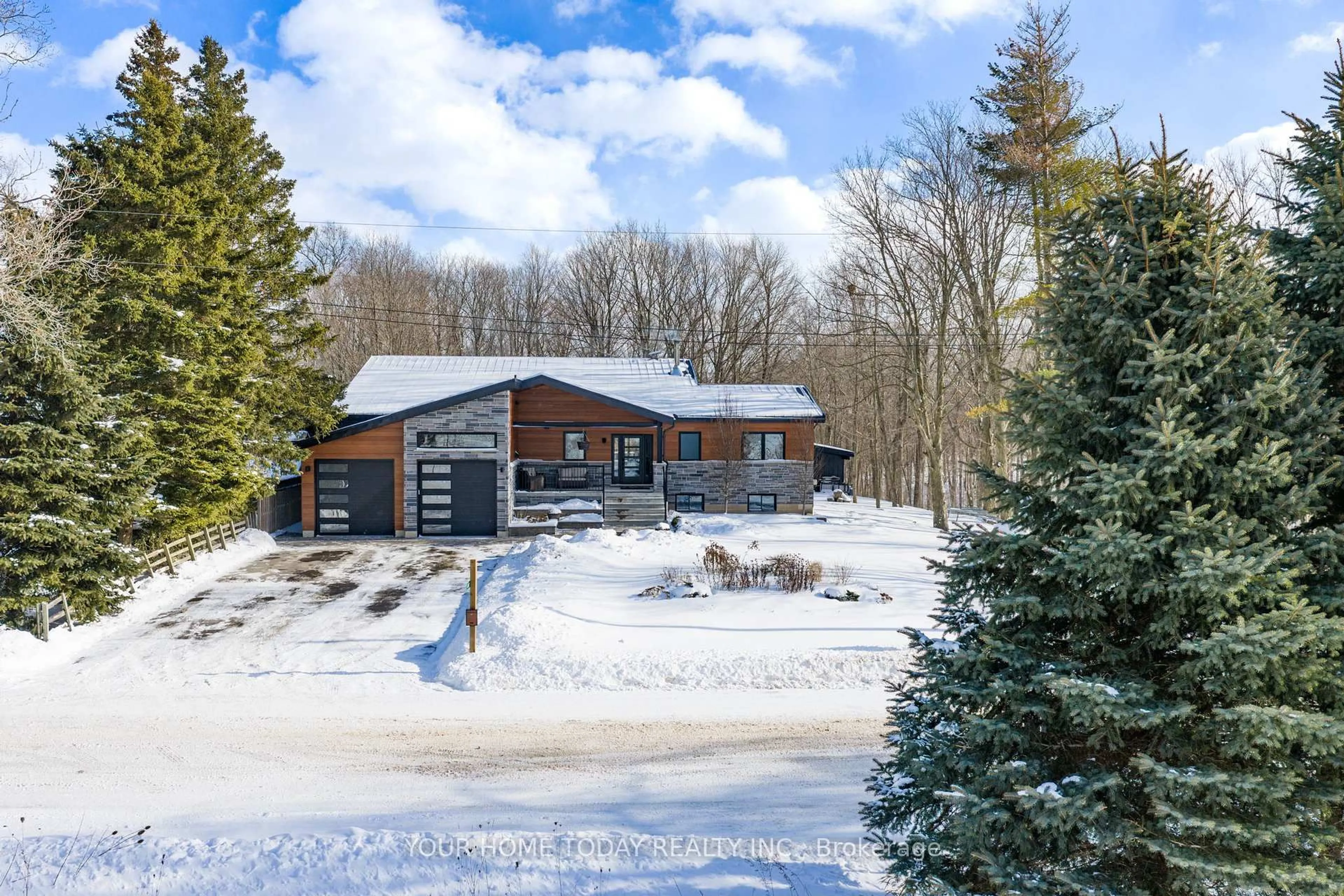 A pic from outside/outdoor area/front of a property/back of a property/a pic from drone, unknown for 10735 Third Line, Halton Hills Ontario L9T 2X9