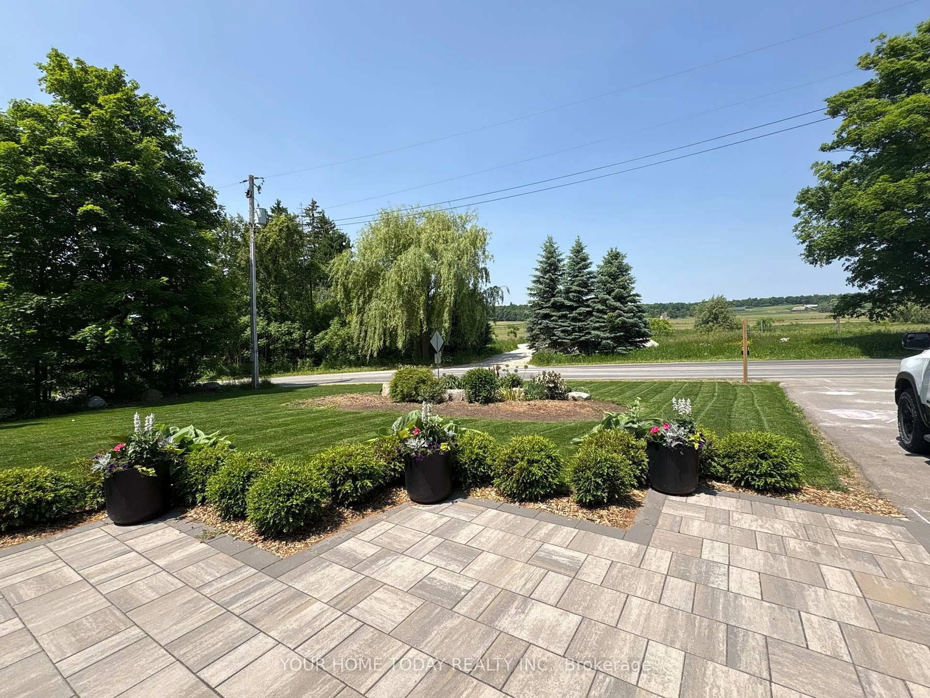 Patio, water/lake/river/ocean view for 10735 Third Line, Halton Hills Ontario L9T 2X9