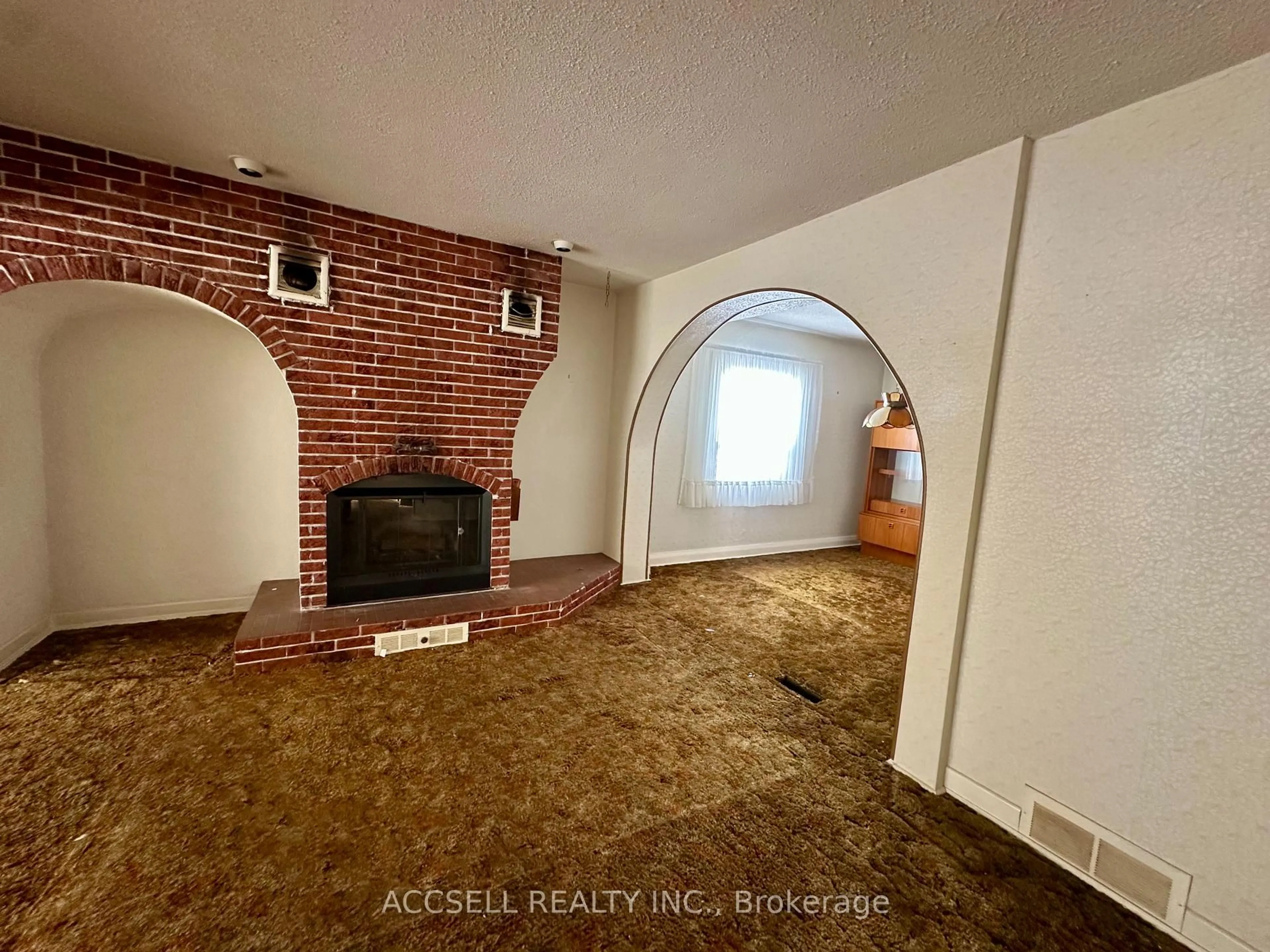 A pic of a room for 18627 Hurontario St, Caledon Ontario L7K 0X9