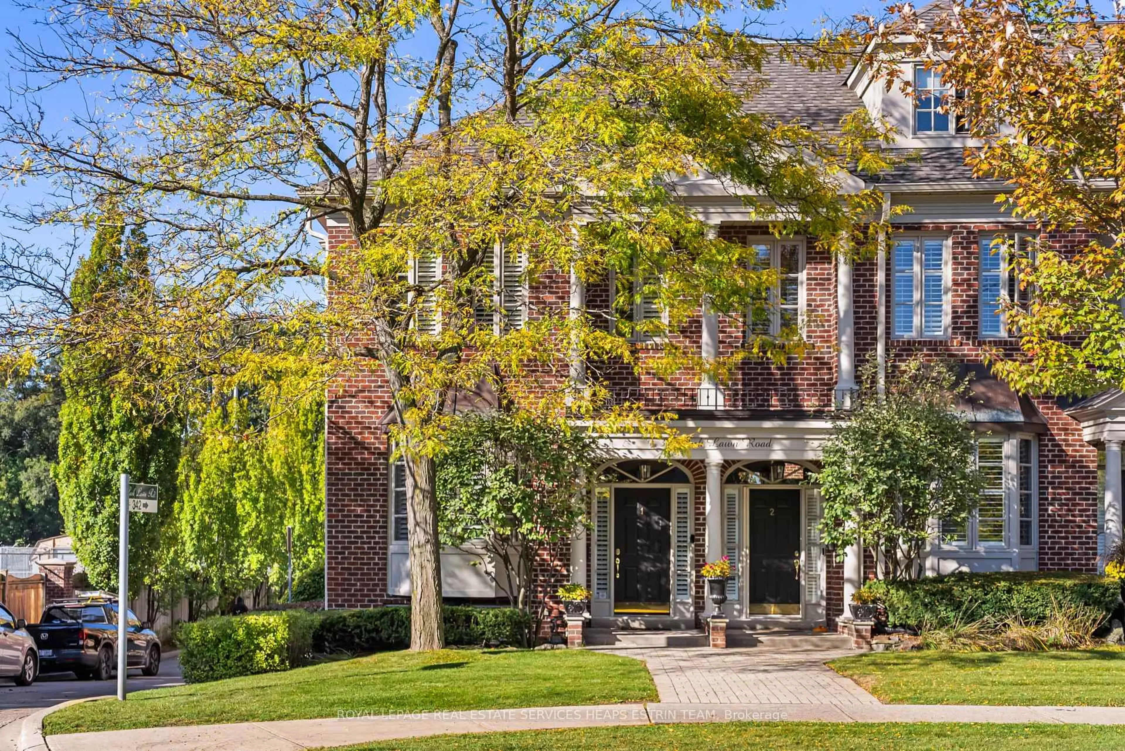 Home with brick exterior material, street for 346 Park Lawn Rd #TH 1, Toronto Ontario M8Y 3K4