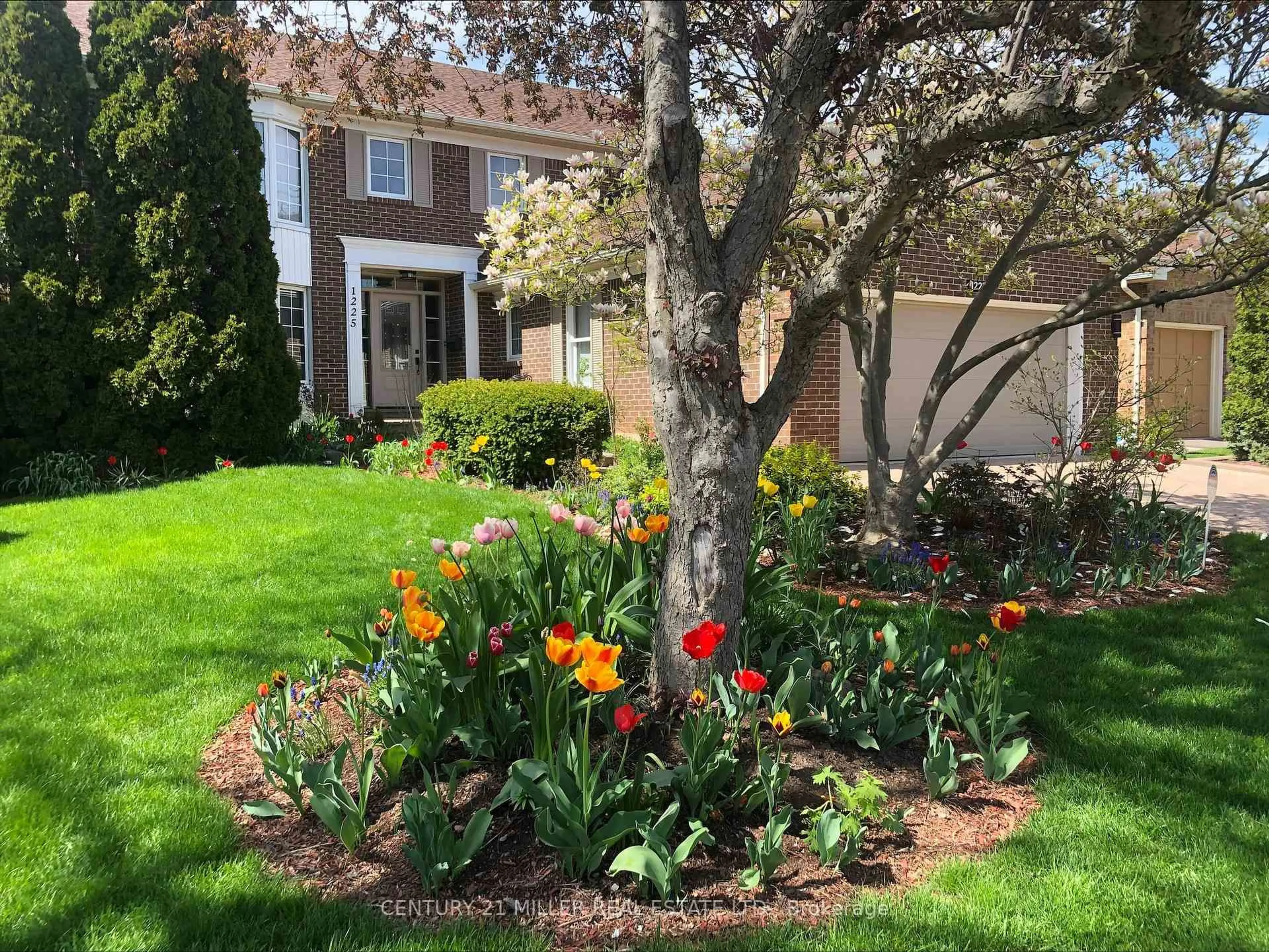 Unknown for 1225 Old Post Dr, Oakville Ontario L6M 1A5