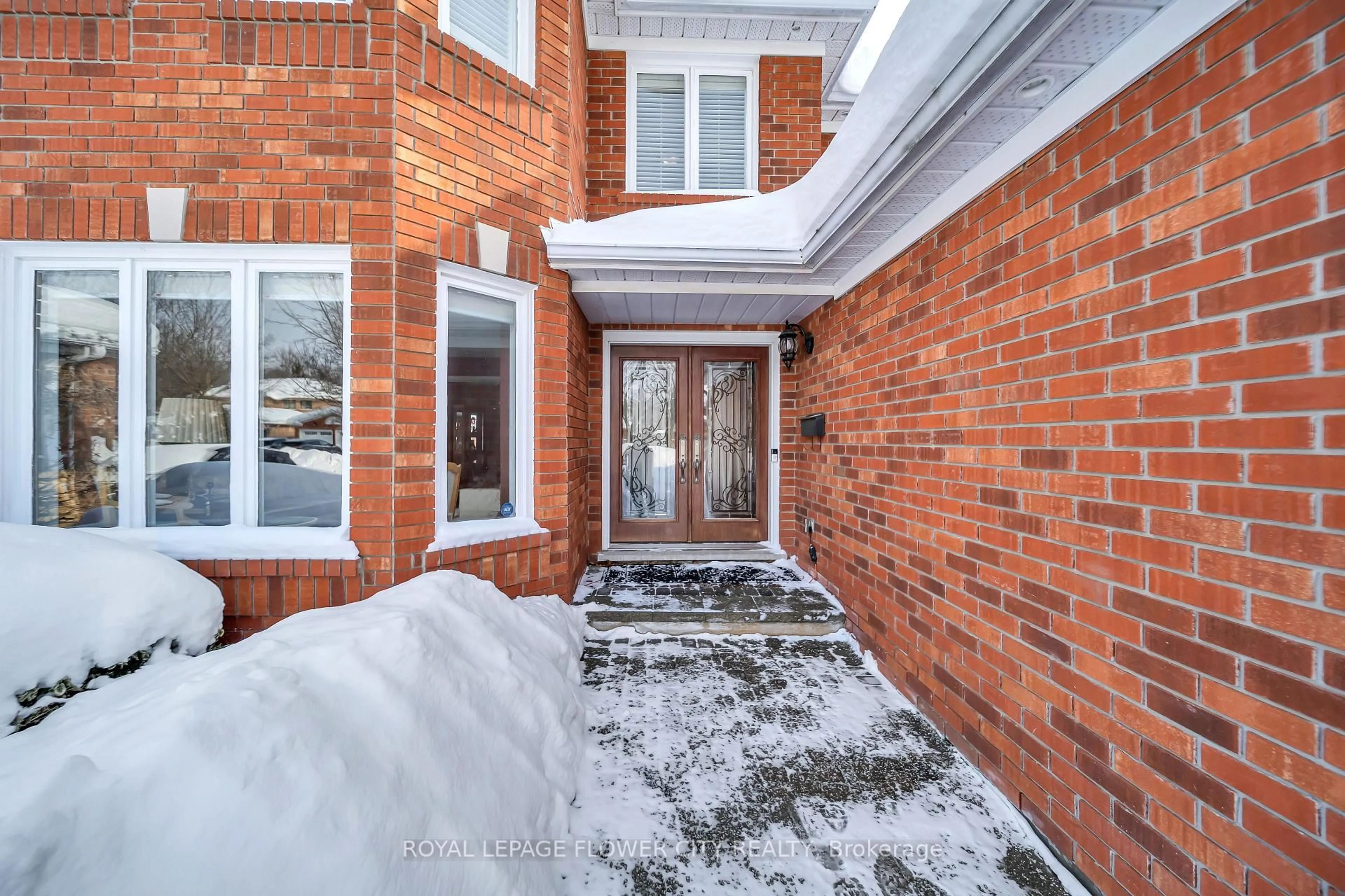 Home with brick exterior material, street for 1340 Whitewater Lane, Mississauga Ontario L5V 1L8