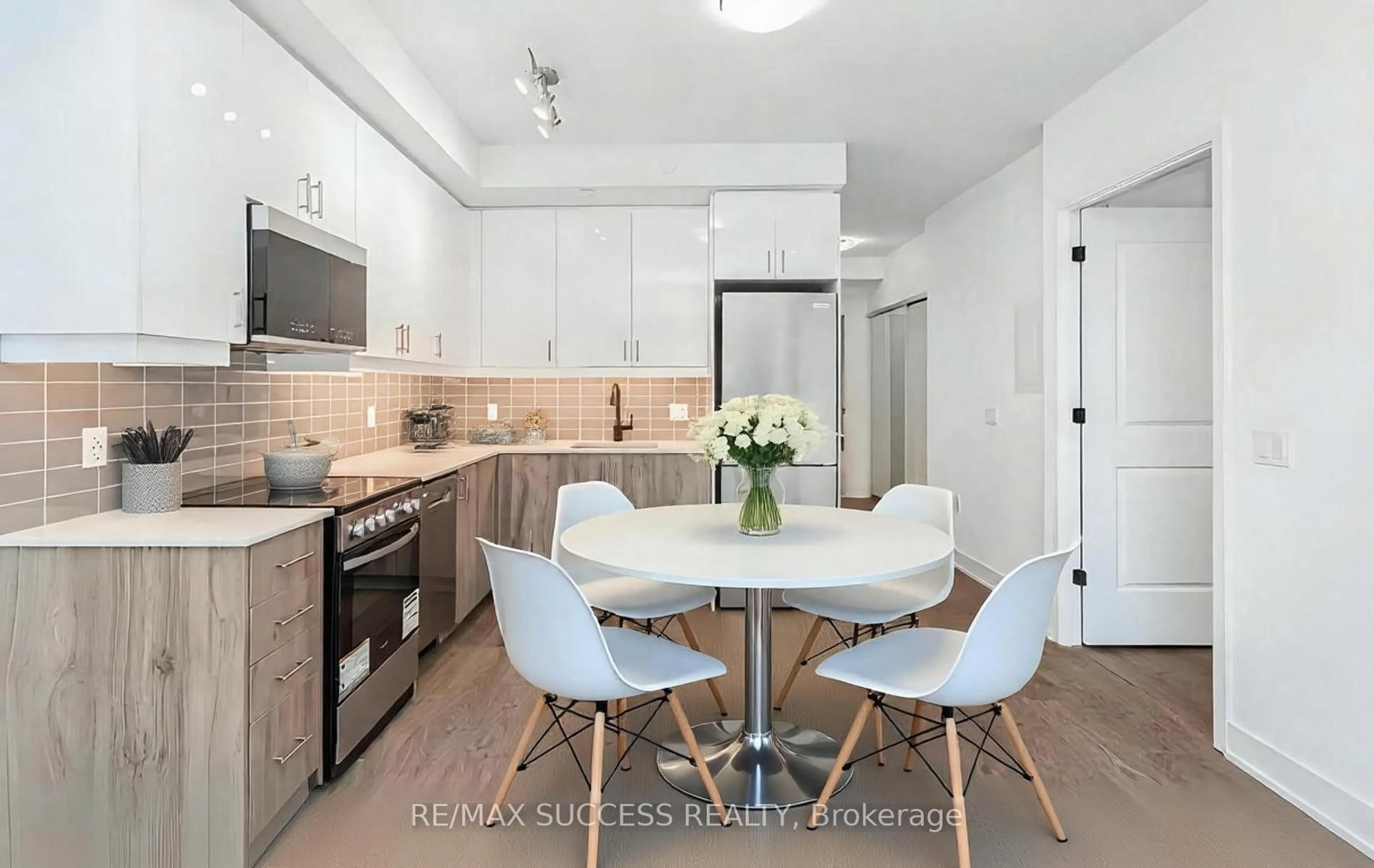 Unknown for 2343 Khalsa Gate #235, Oakville Ontario L6M 5R6