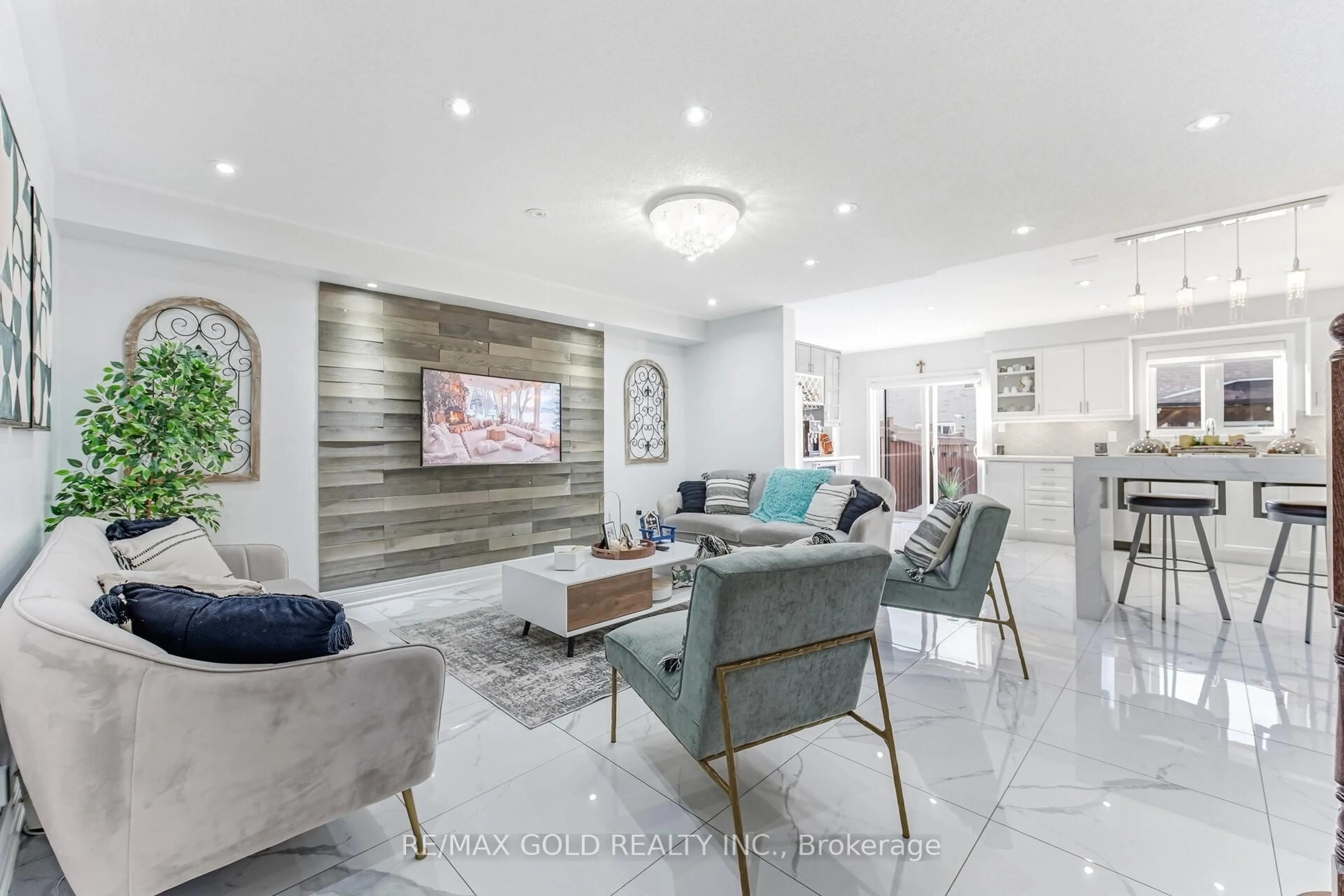 Unknown for 32 Toddville Rd, Brampton Ontario L6P 3A3