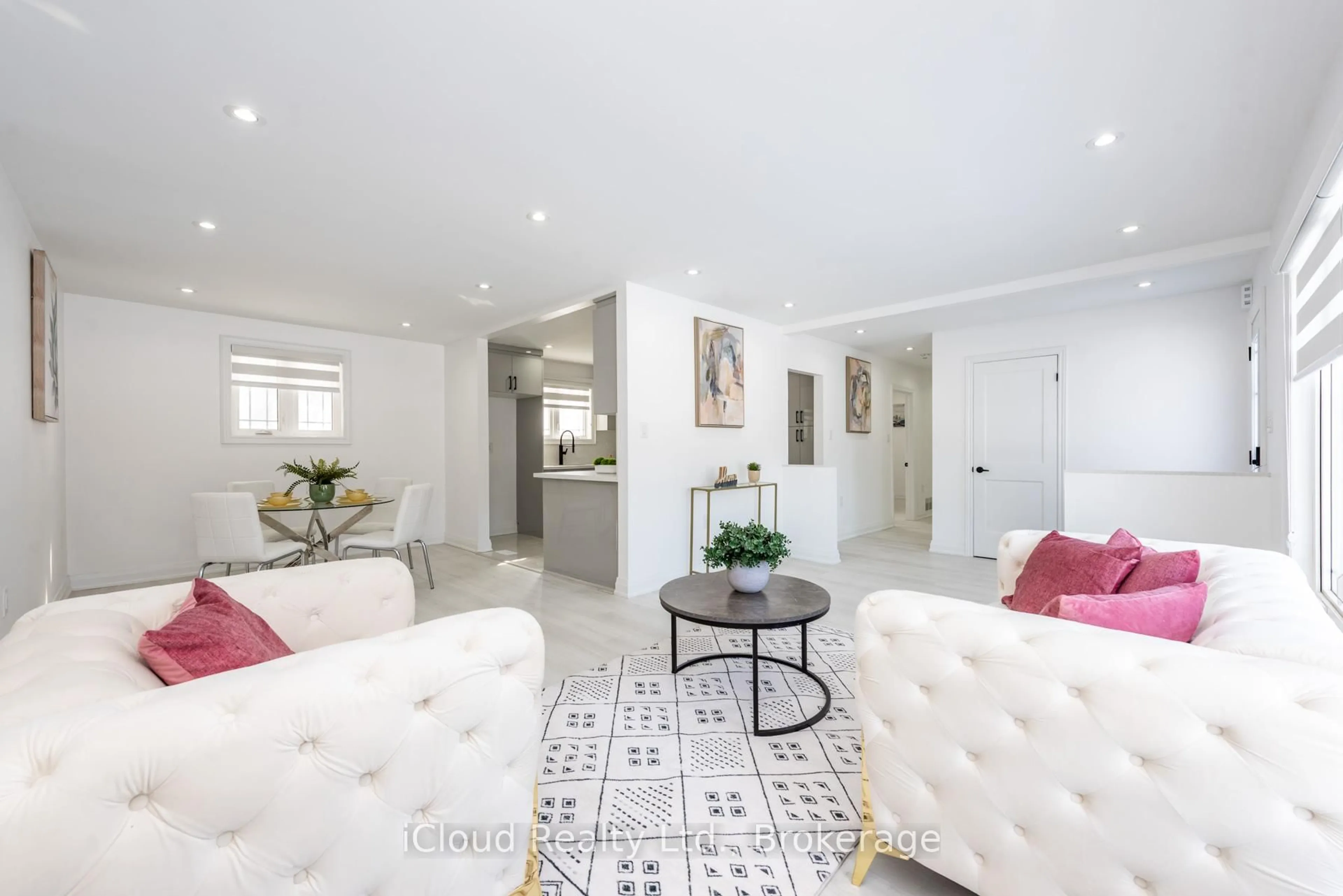 Living room with furniture, unknown for 105 Avondale Blvd, Brampton Ontario L6T 1H5