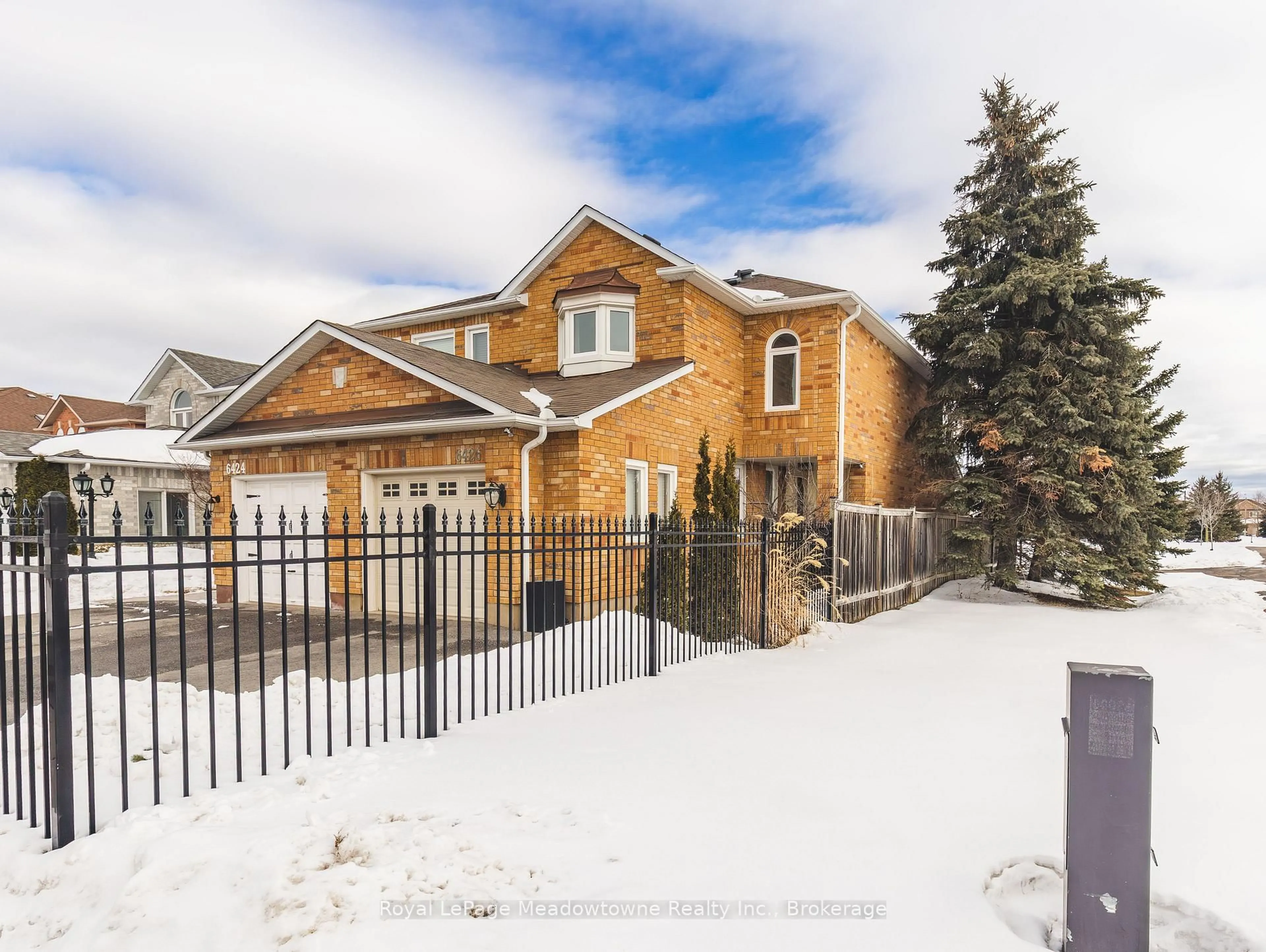 Unknown for 6426 Sapling Tr, Mississauga Ontario L5N 7A4