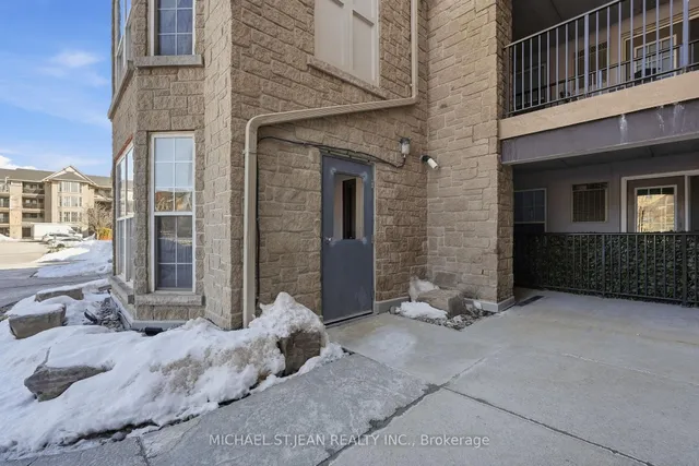 1411 Walkers Line #213, Burlington 3