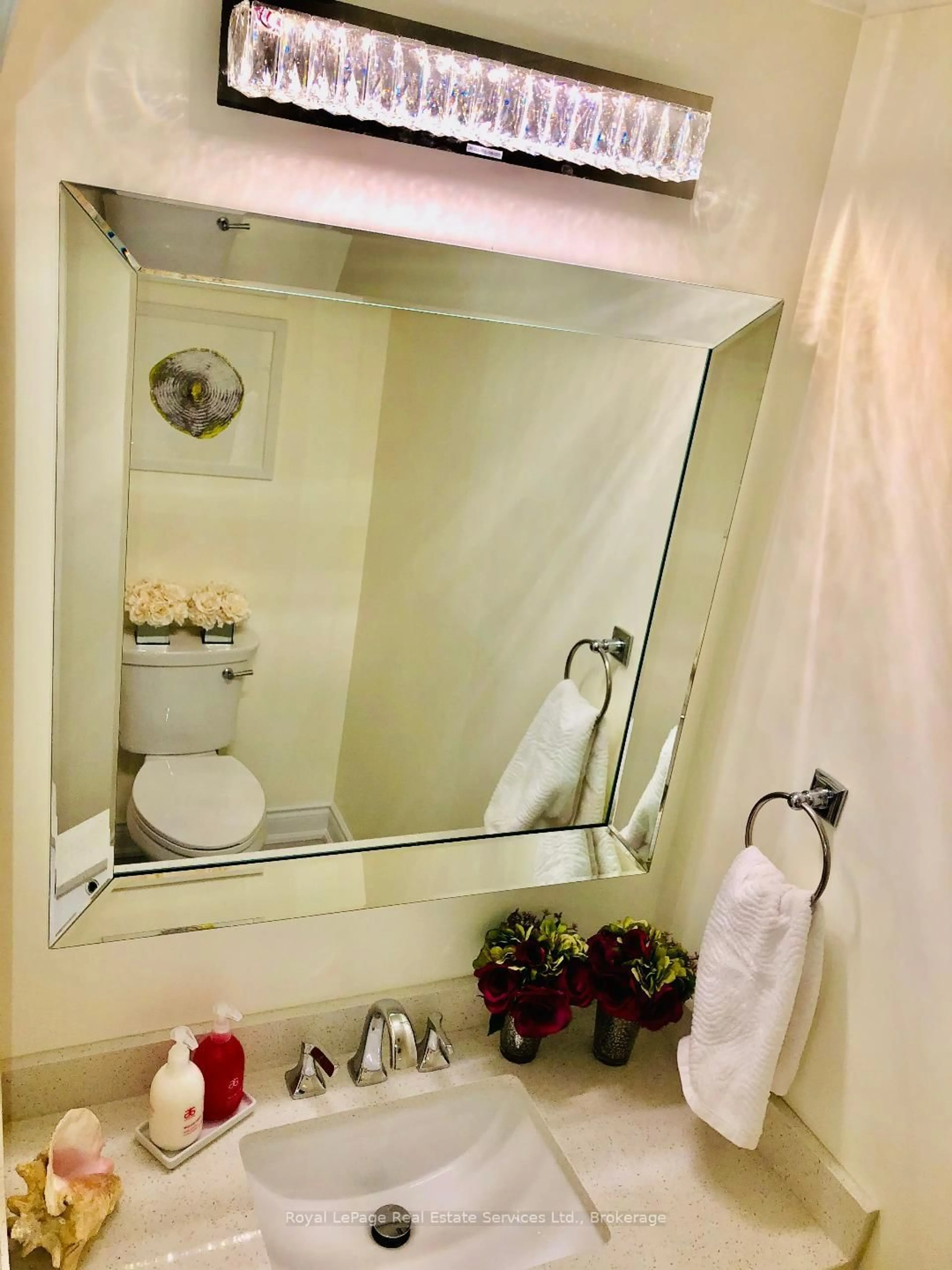 Standard bathroom, unknown for 2185 Marine Dr #105, Oakville Ontario L6L 5L6