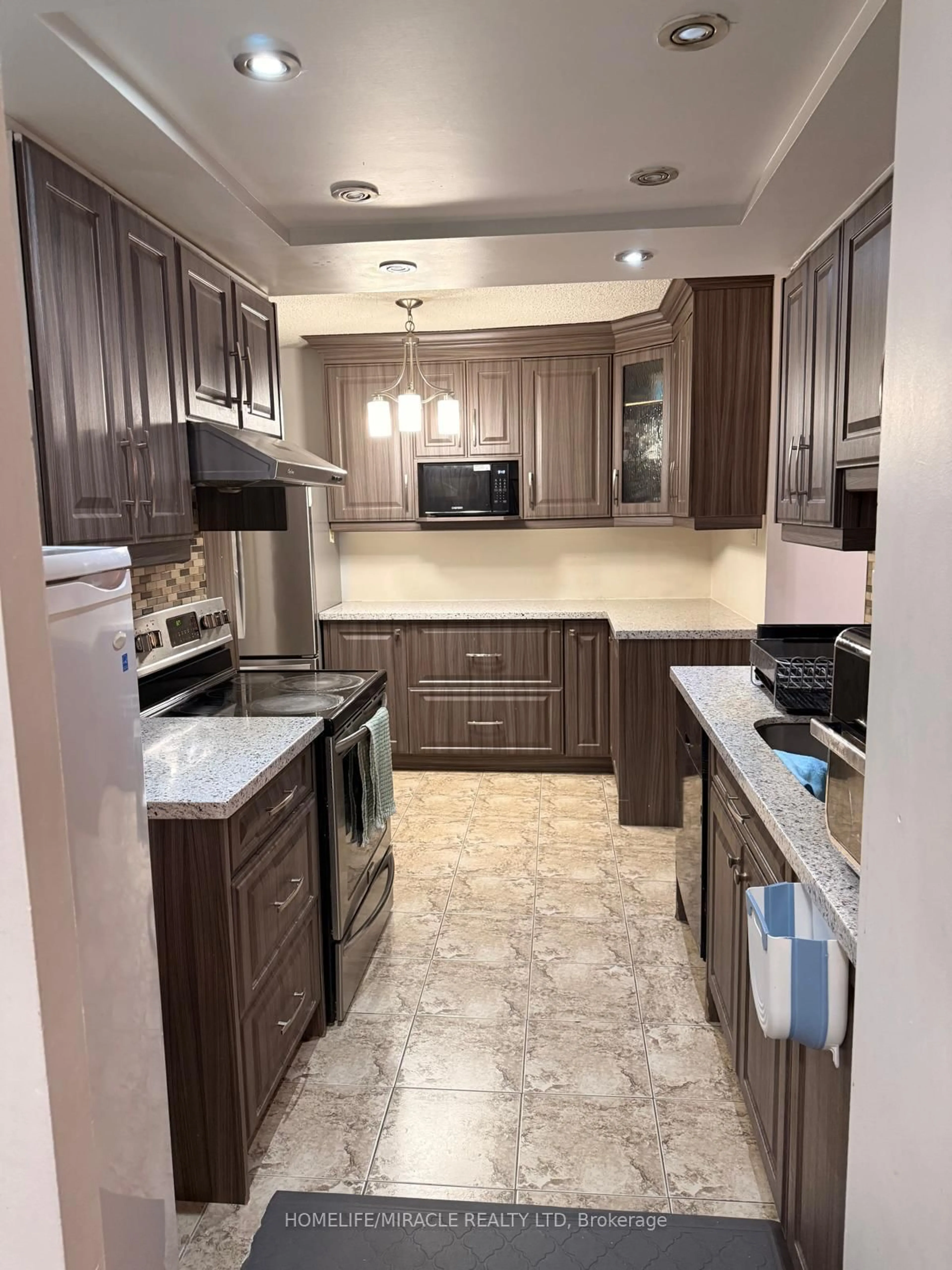 Standard kitchen, unknown for 5 Lisa St #409, Brampton Ontario L6T 4T4