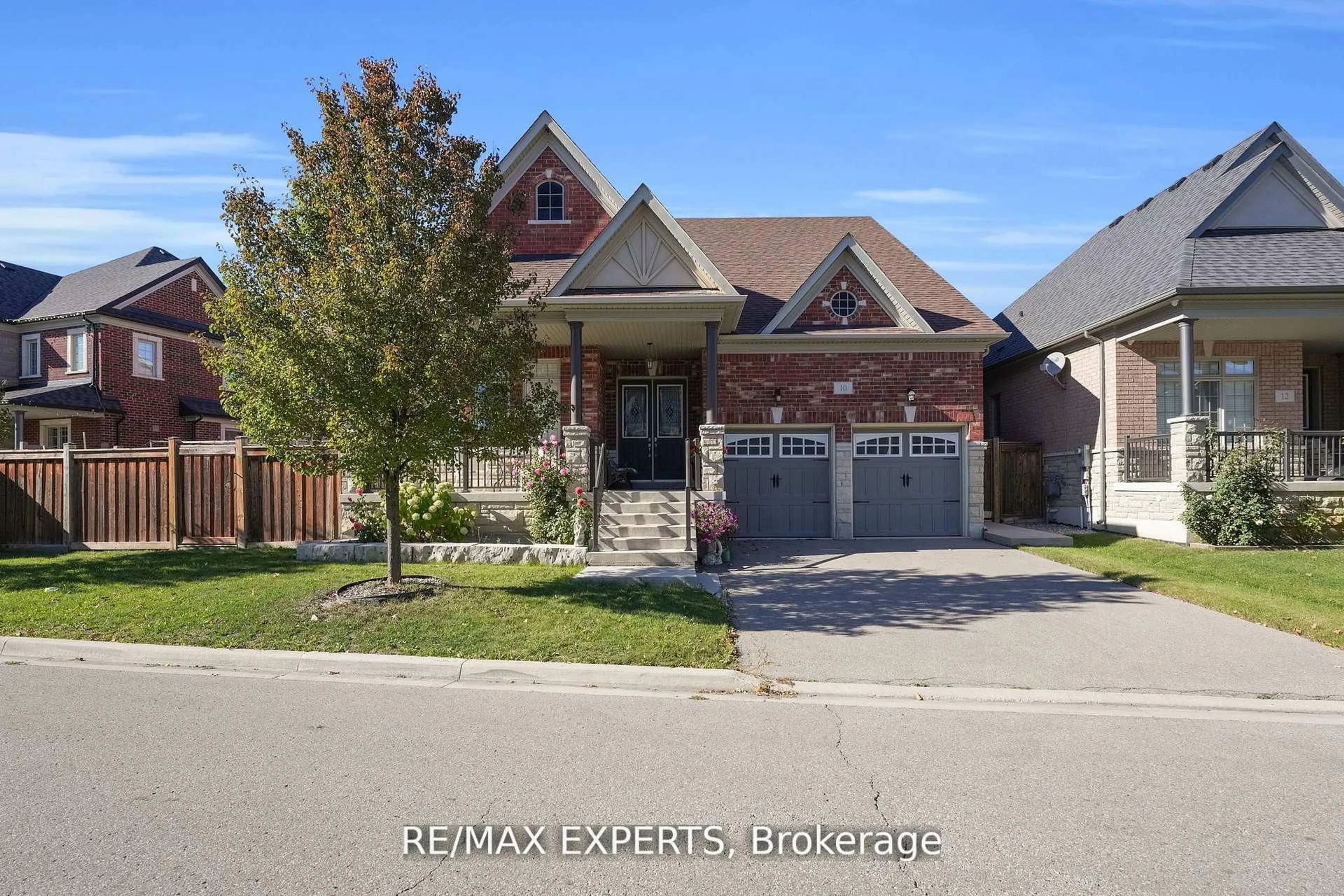 Home with brick exterior material, street for 10 Falkland Rd, Brampton Ontario L6P 4C3