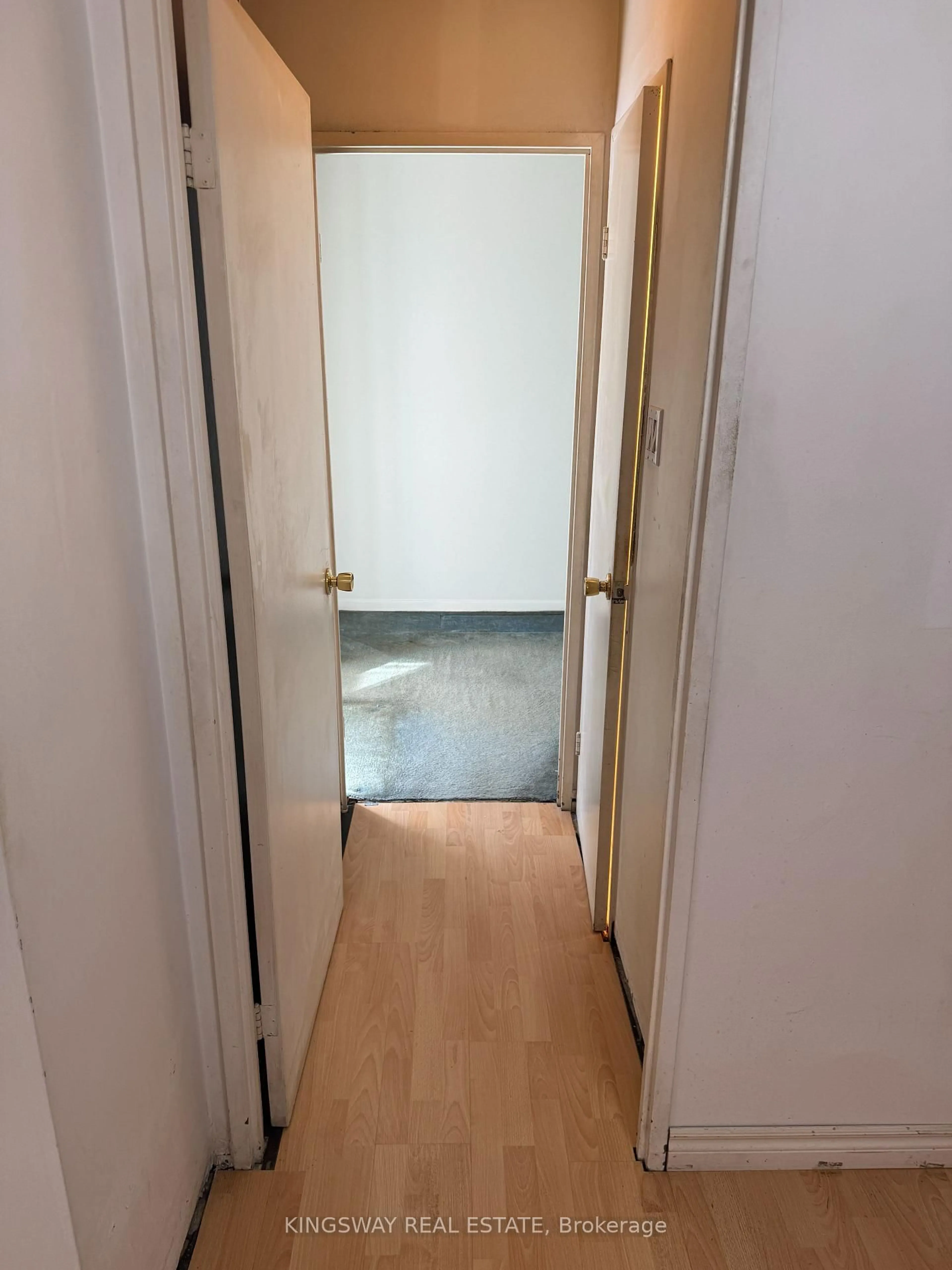 A pic of a room for 1395 Williamsport Dr #347, Mississauga Ontario L4X 2T4