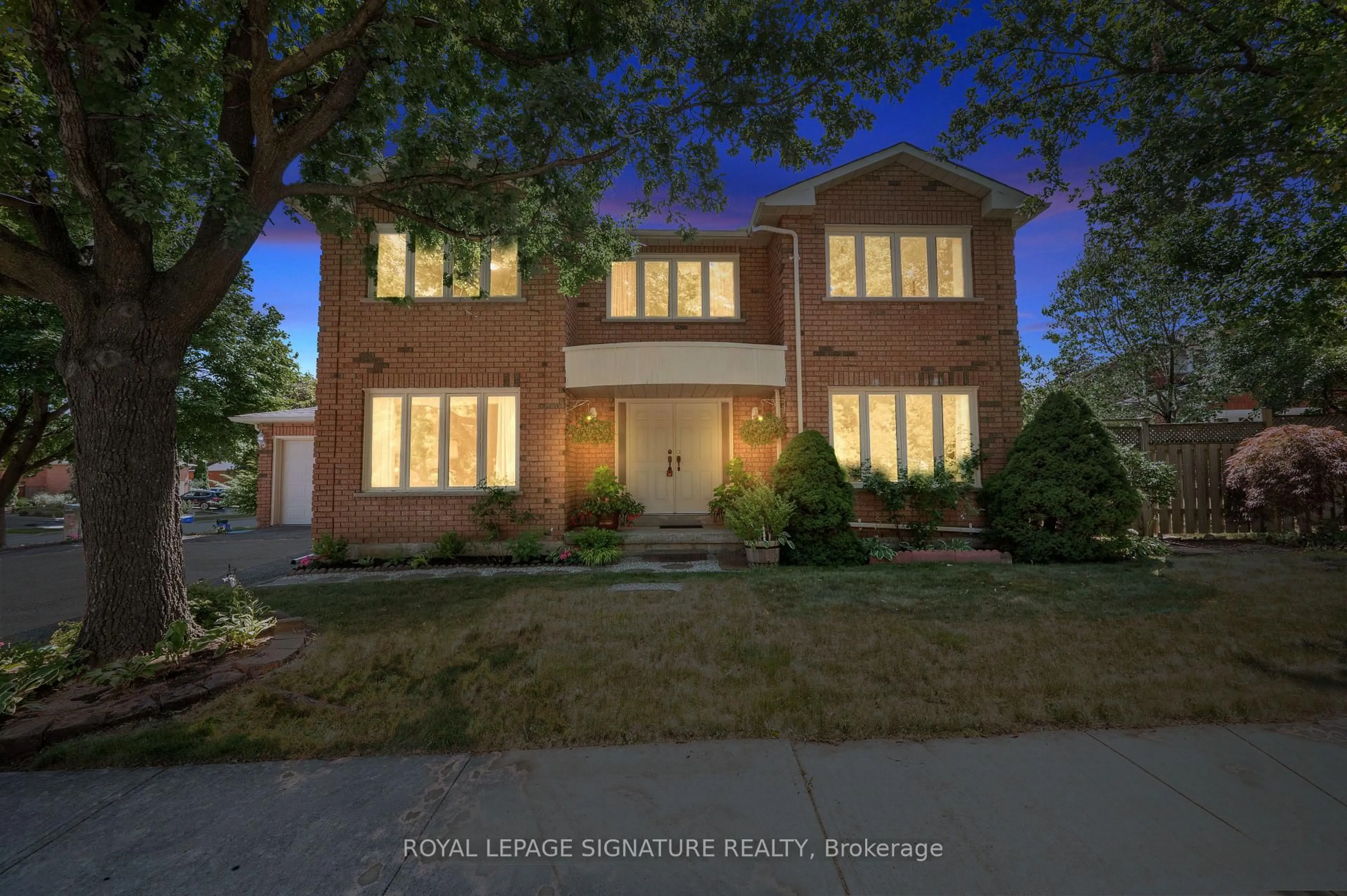 Home with brick exterior material, street for 2921 Caradoc Lane, Oakville Ontario L6J 6W4