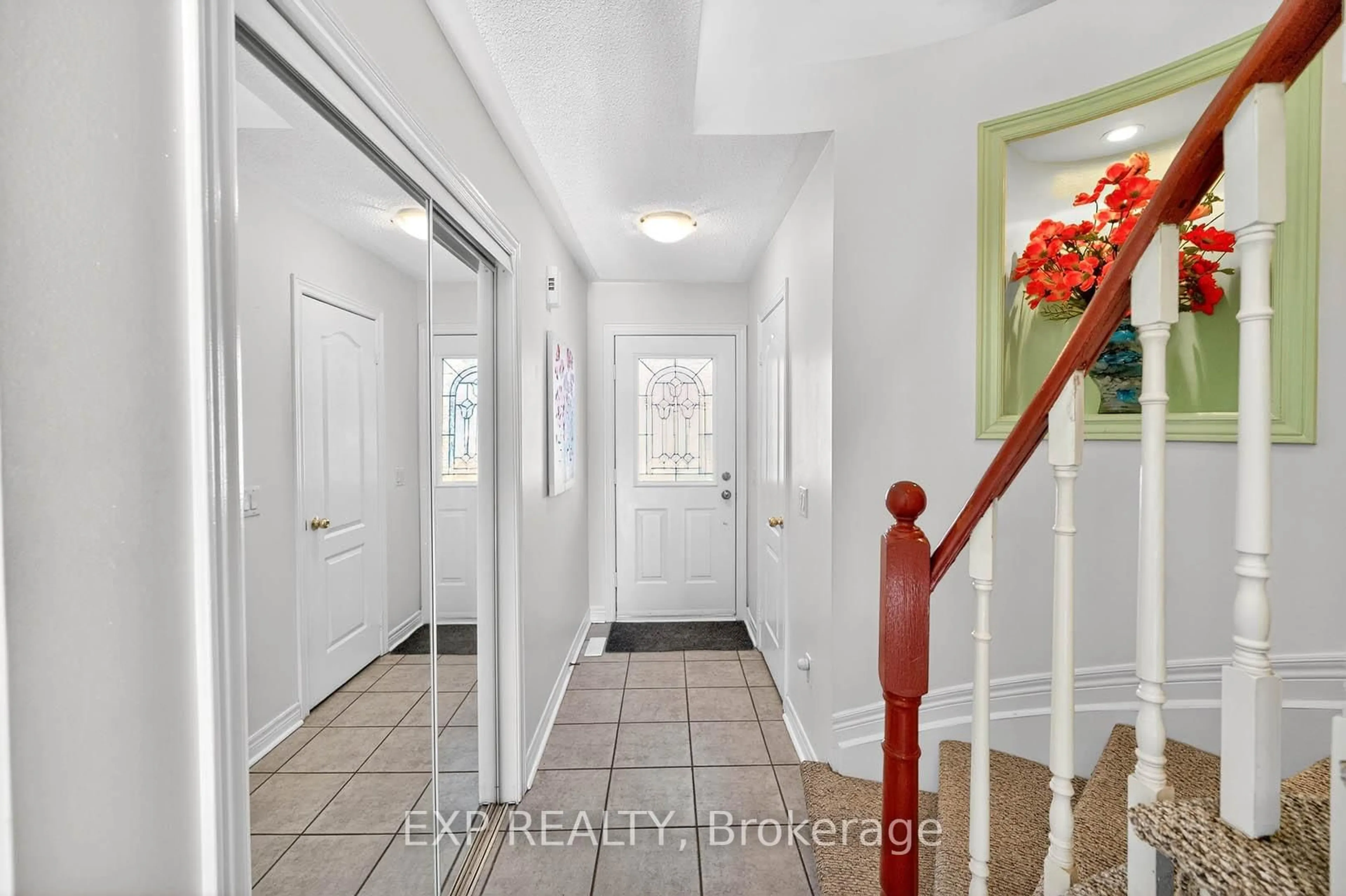 Indoor entryway for 9800 Mclaughlin Rd #34, Brampton Ontario L6X 4R1