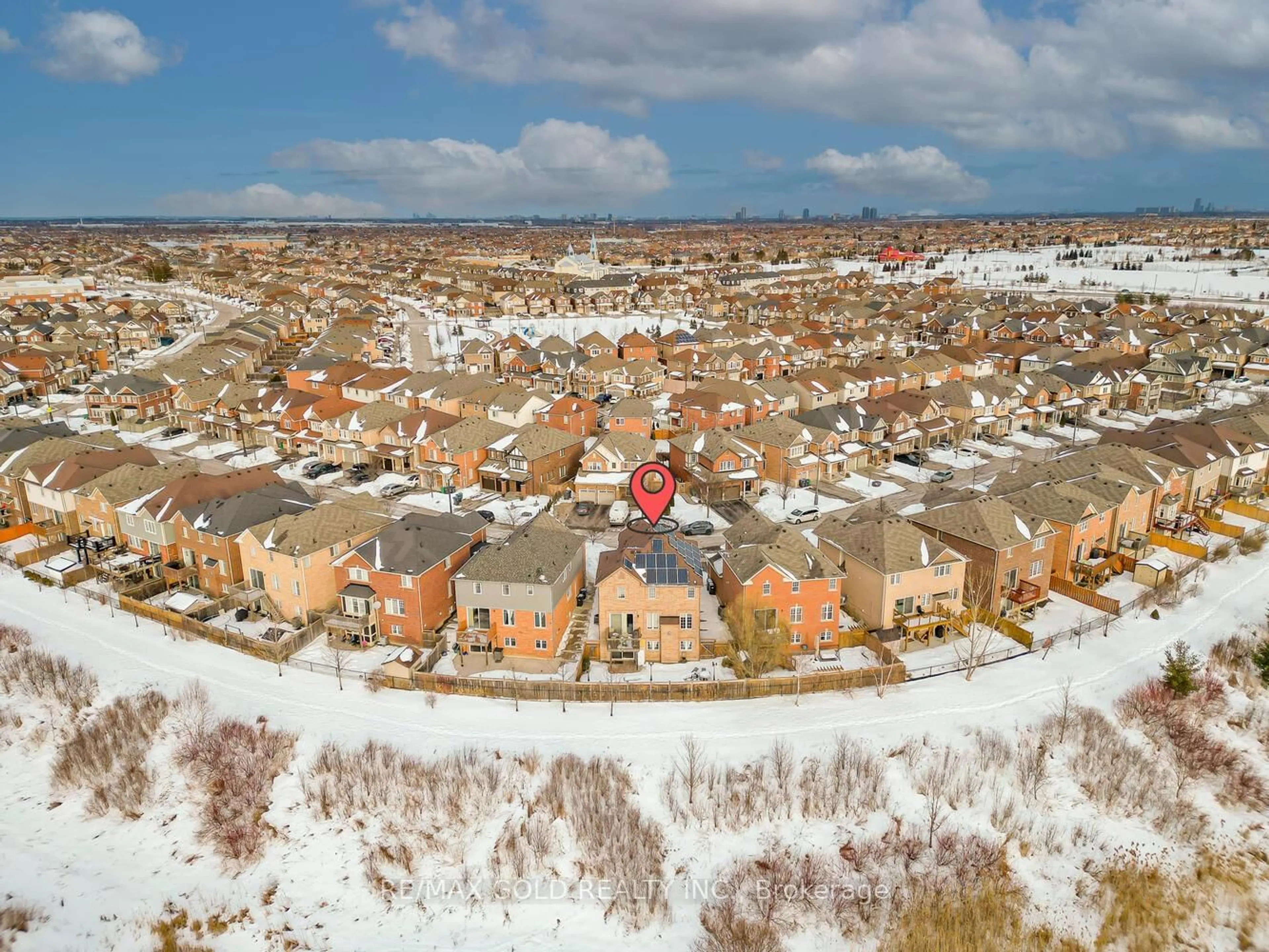 A pic from outside/outdoor area/front of a property/back of a property/a pic from drone, street for 86 Miracle Tr, Brampton Ontario L7A 0G2