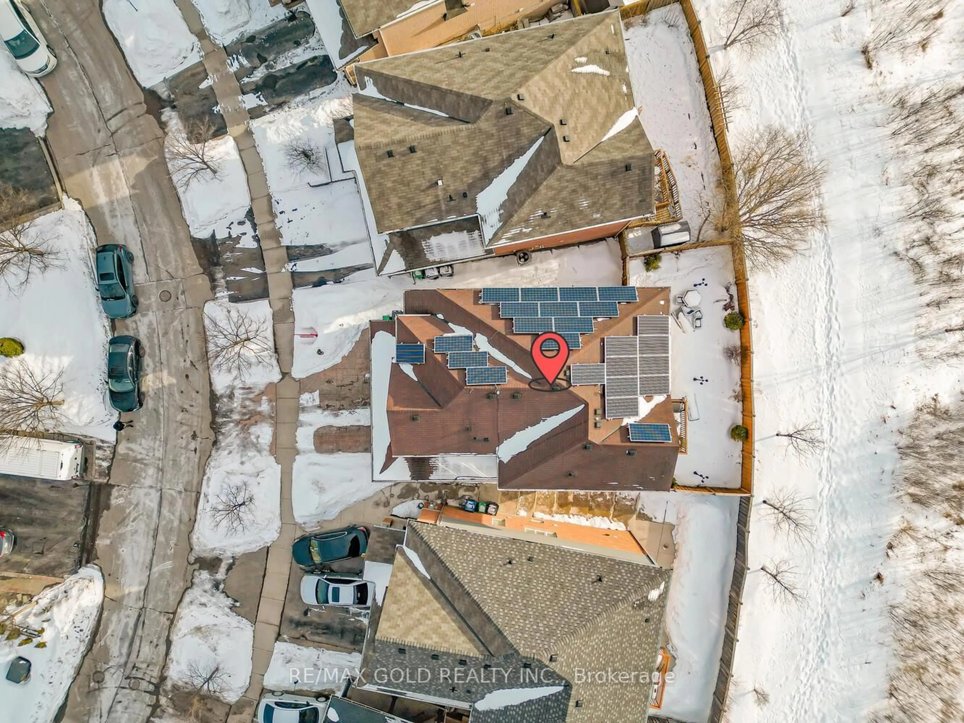 A pic from outside/outdoor area/front of a property/back of a property/a pic from drone, unknown for 86 Miracle Tr, Brampton Ontario L7A 0G2