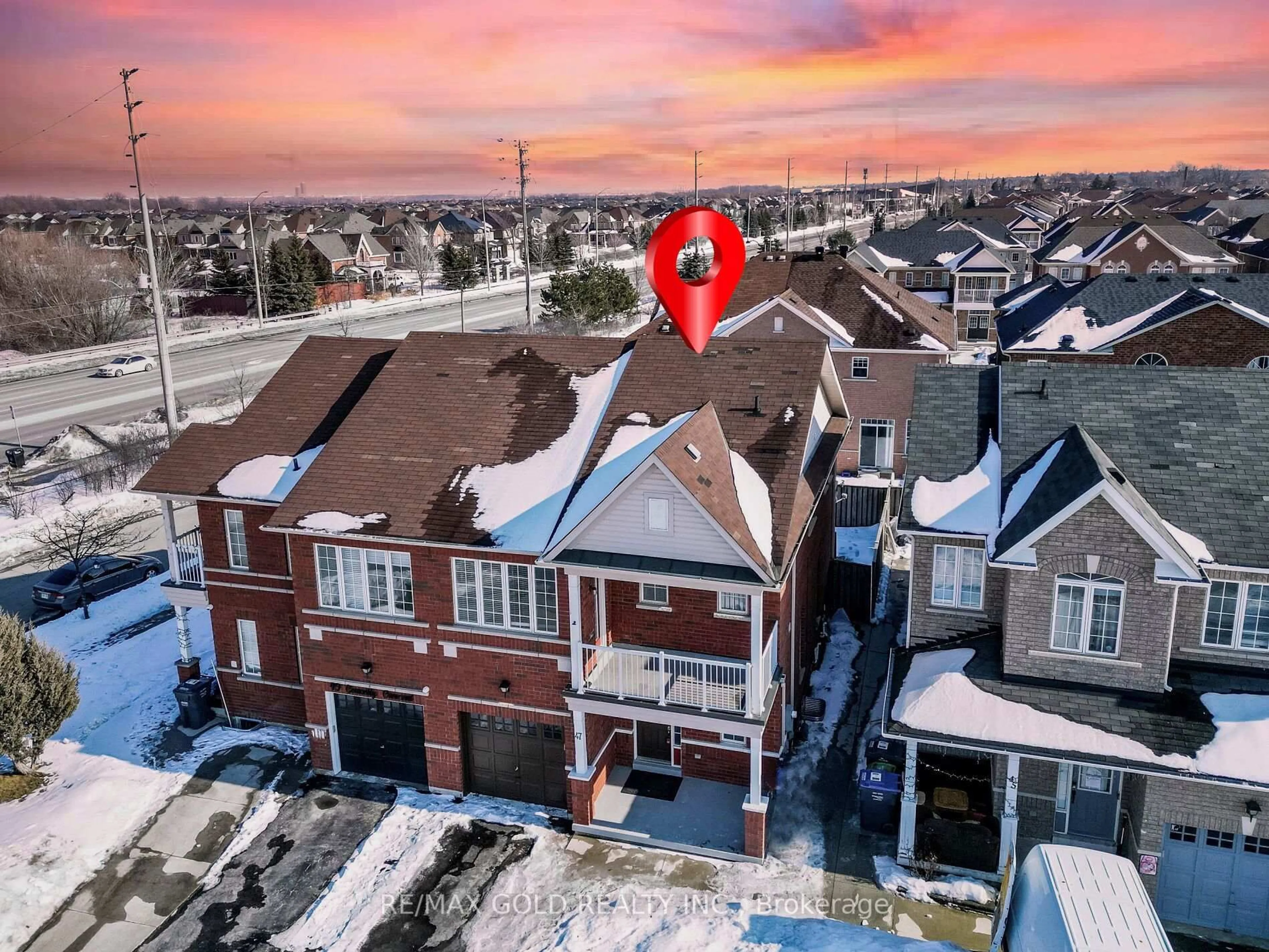 A pic from outside/outdoor area/front of a property/back of a property/a pic from drone, street for 47 Connolly Cres, Brampton Ontario L6R 0G9