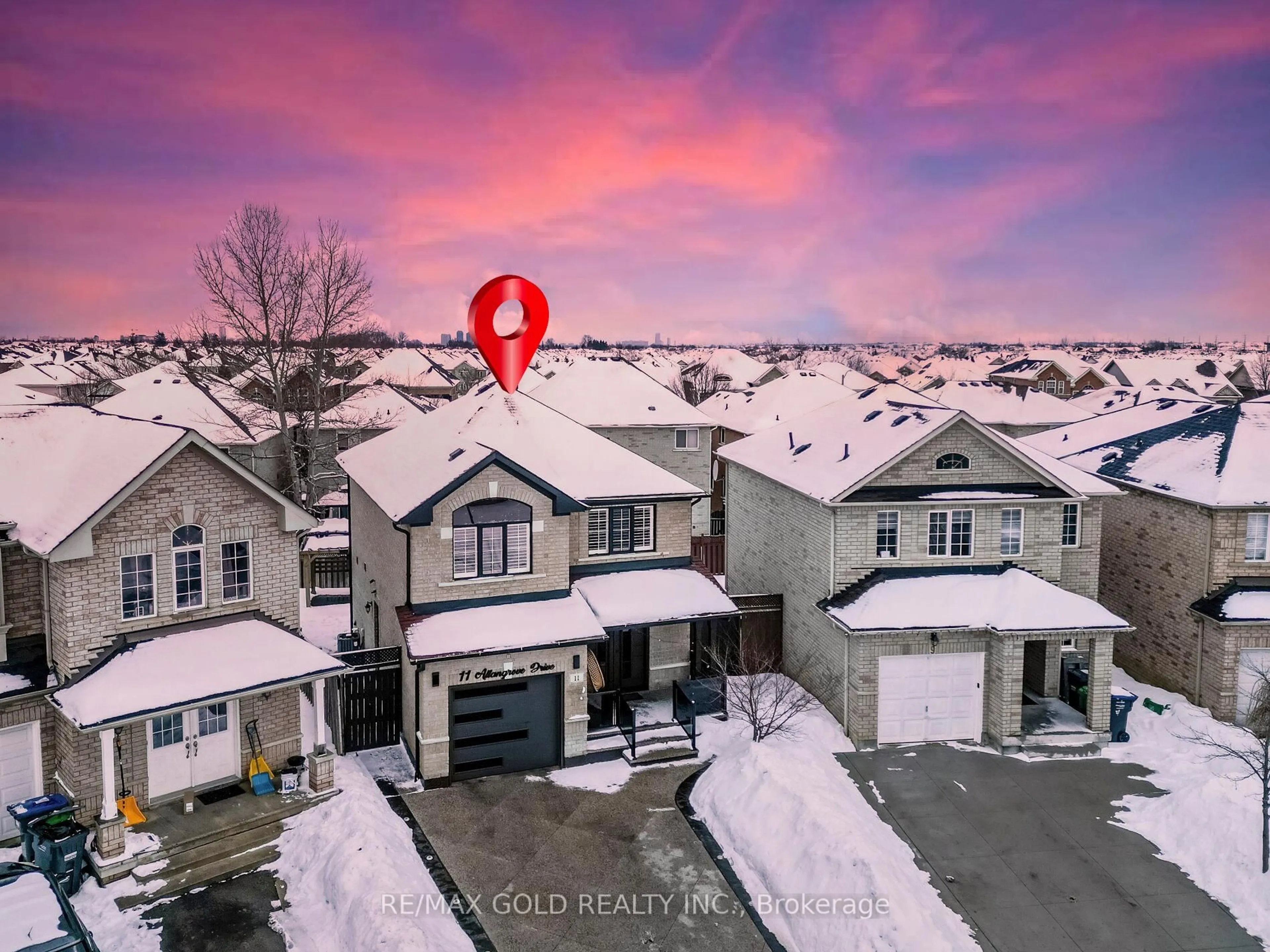A pic from outside/outdoor area/front of a property/back of a property/a pic from drone, street for 11 Allangrove Dr, Brampton Ontario L7A 2M4