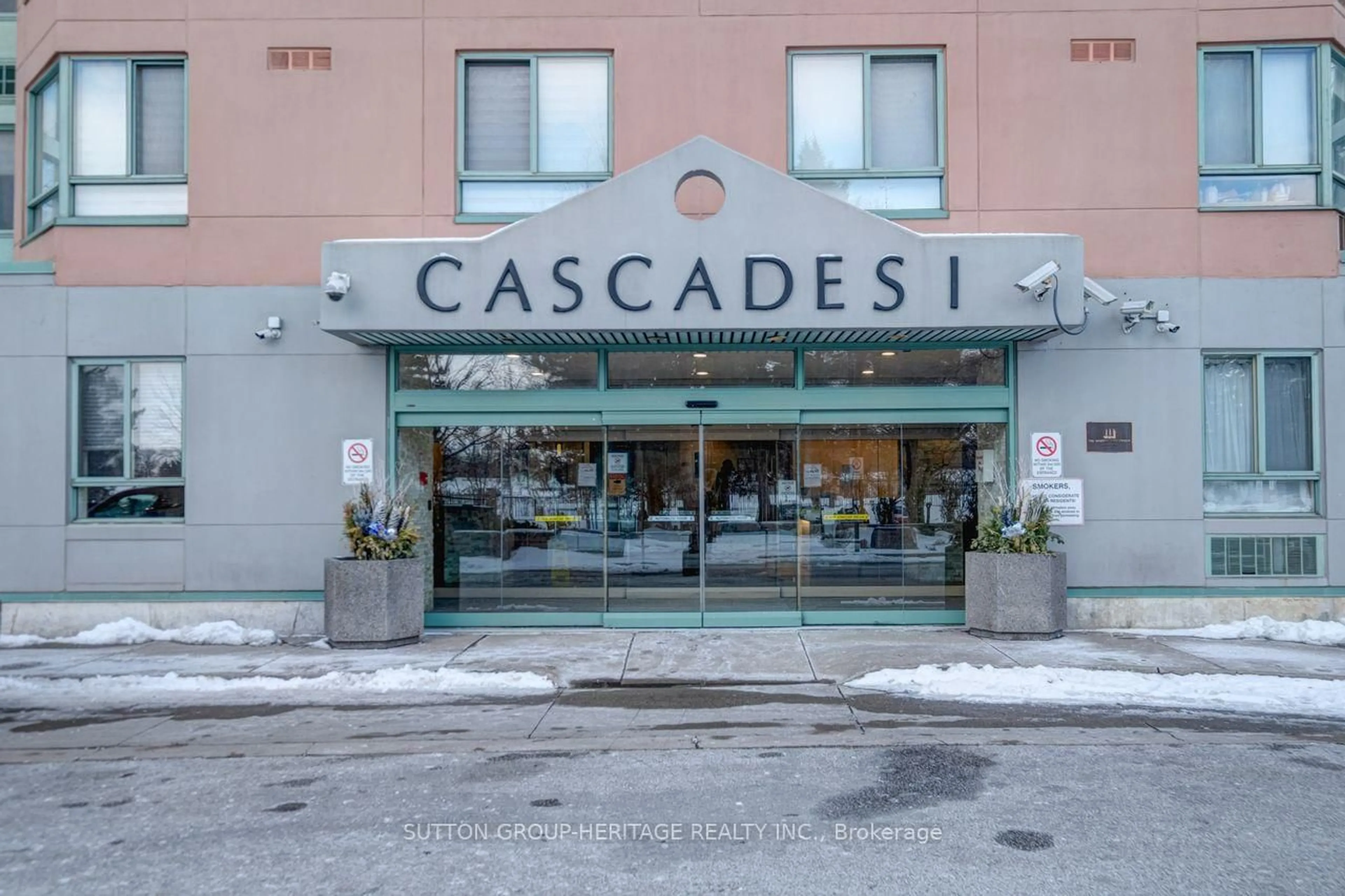 Indoor foyer for 61 Markbrook Lane #406, Toronto Ontario M9V 5E7