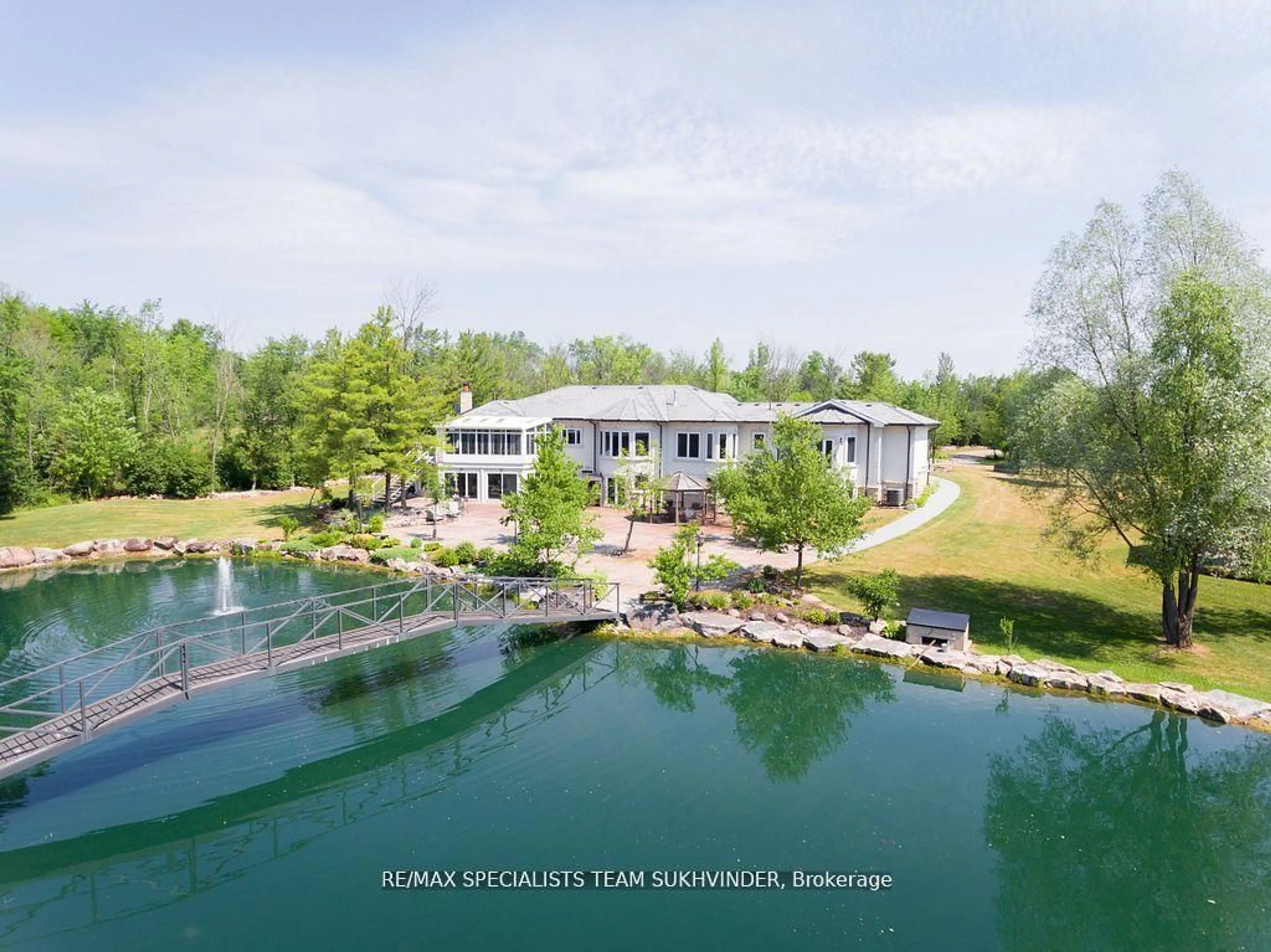 A pic from outside/outdoor area/front of a property/back of a property/a pic from drone, water/lake/river/ocean view for 14180 Heritage Rd, Caledon Ontario L7C 1T6