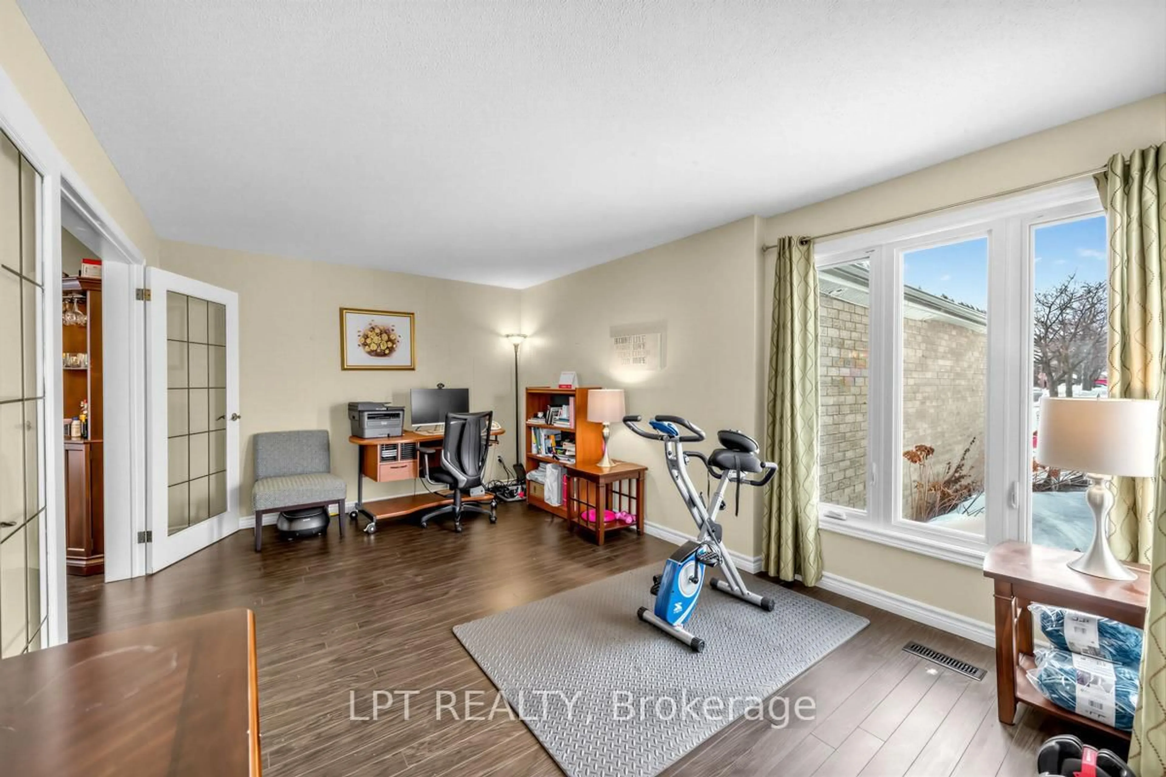 Gym or fitness room for 6 Nutmeg St, Brampton Ontario L6S 4A8