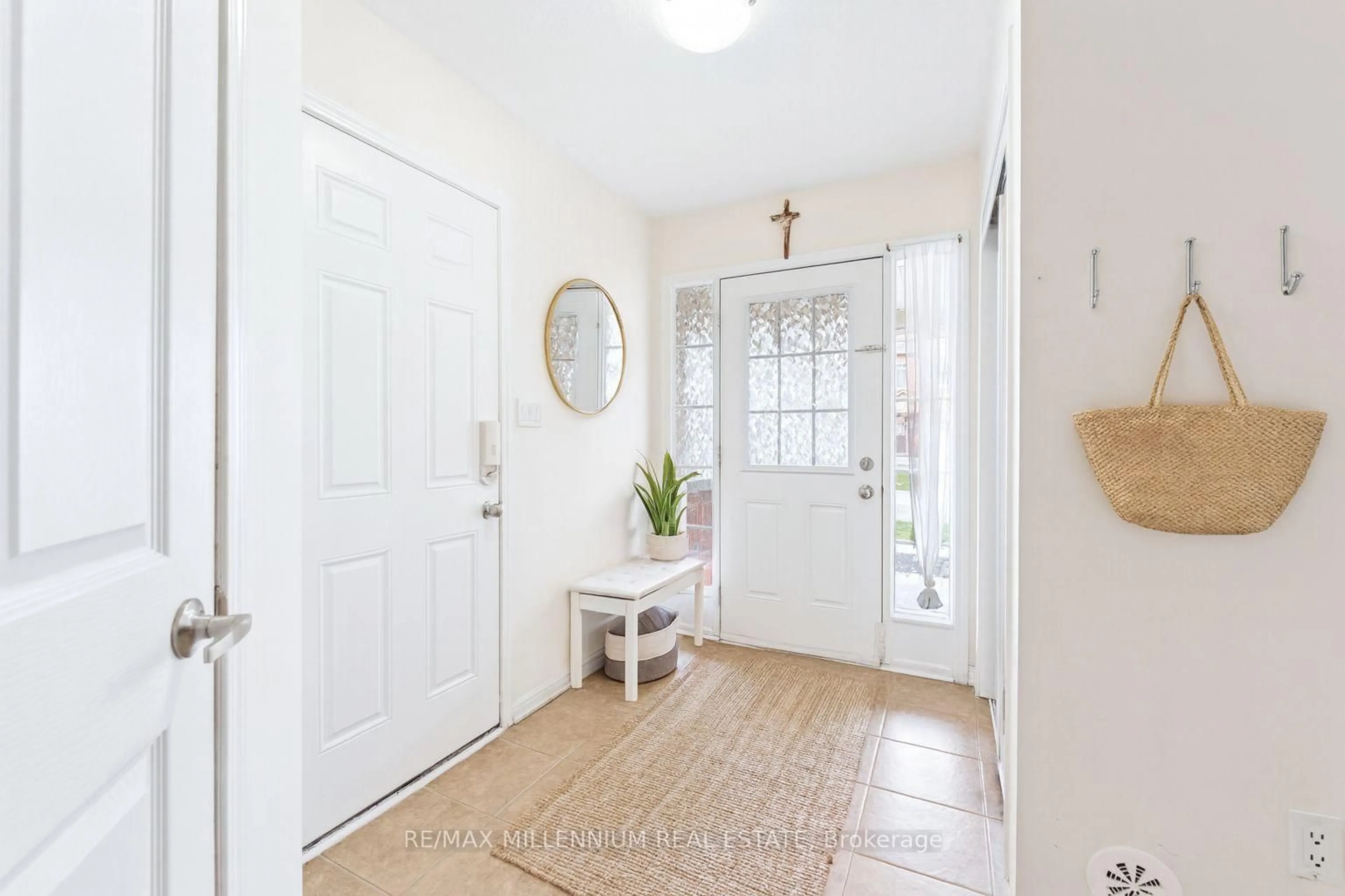 Indoor entryway for 53 Colonel Frank Ching Cres, Brampton Ontario L6Y 5W5