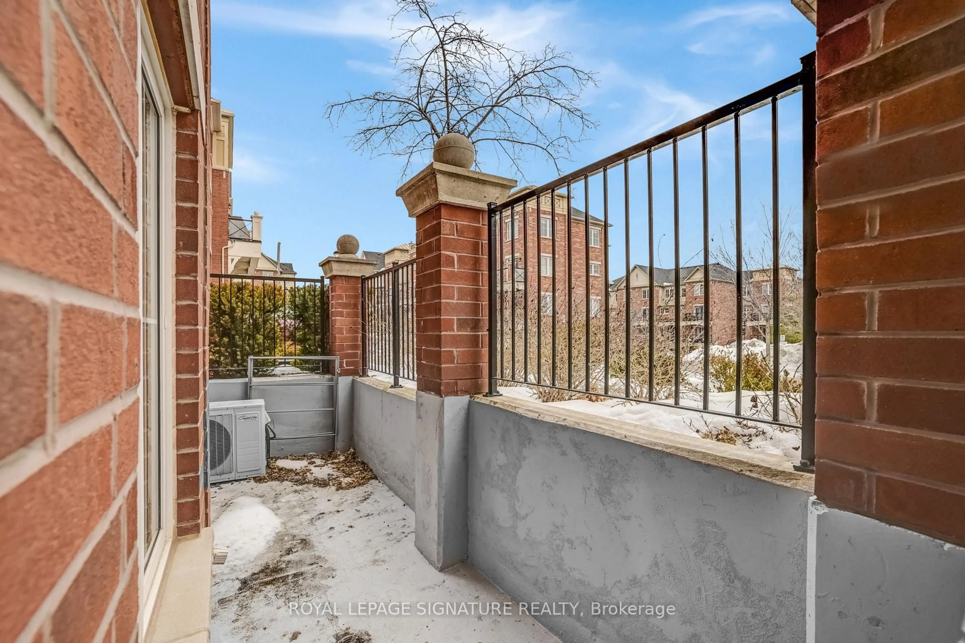 Unknown for 2492 Post Rd #19, Oakville Ontario L6H 0G6