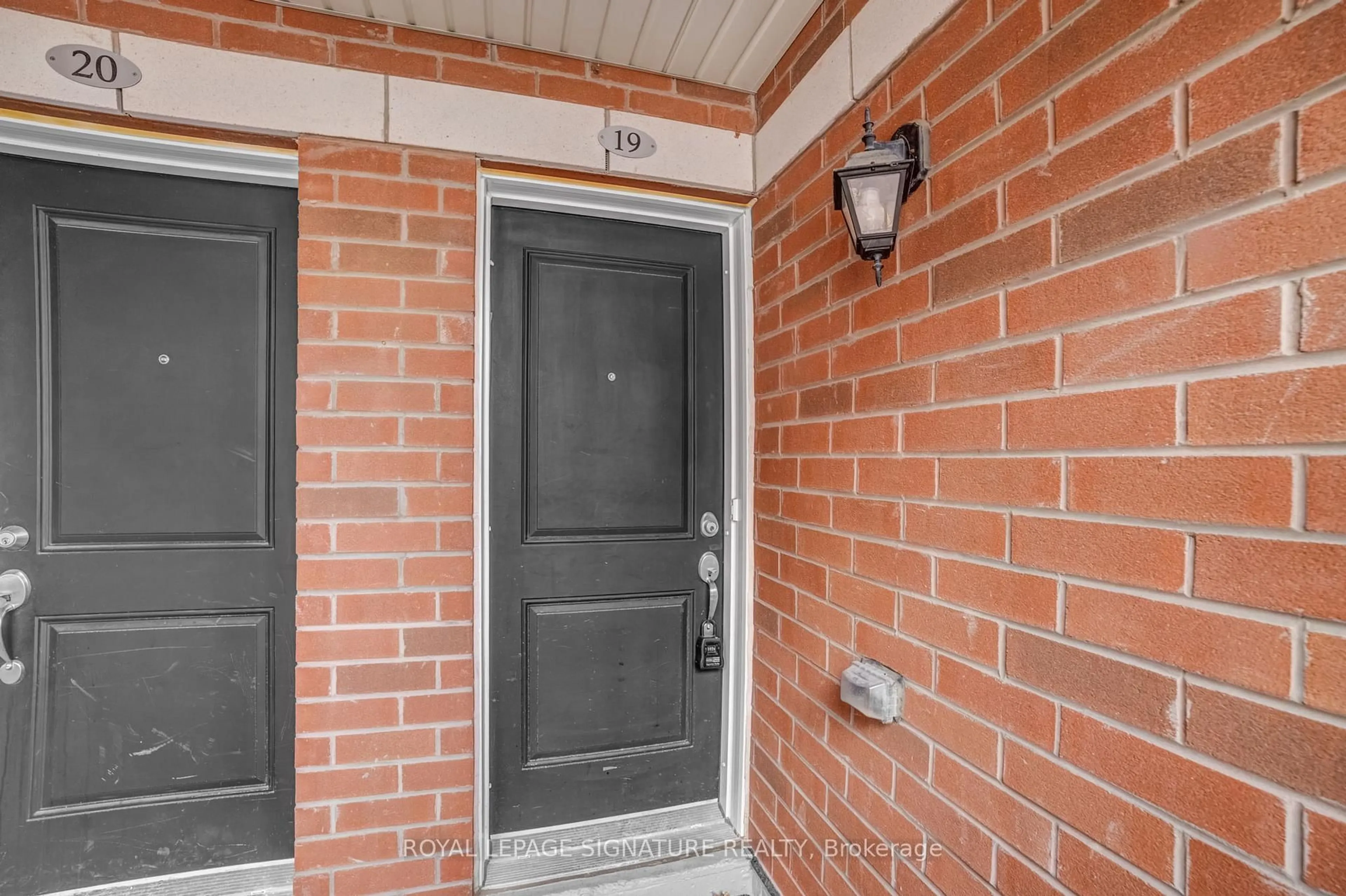 Unknown for 2492 Post Rd #19, Oakville Ontario L6H 0G6