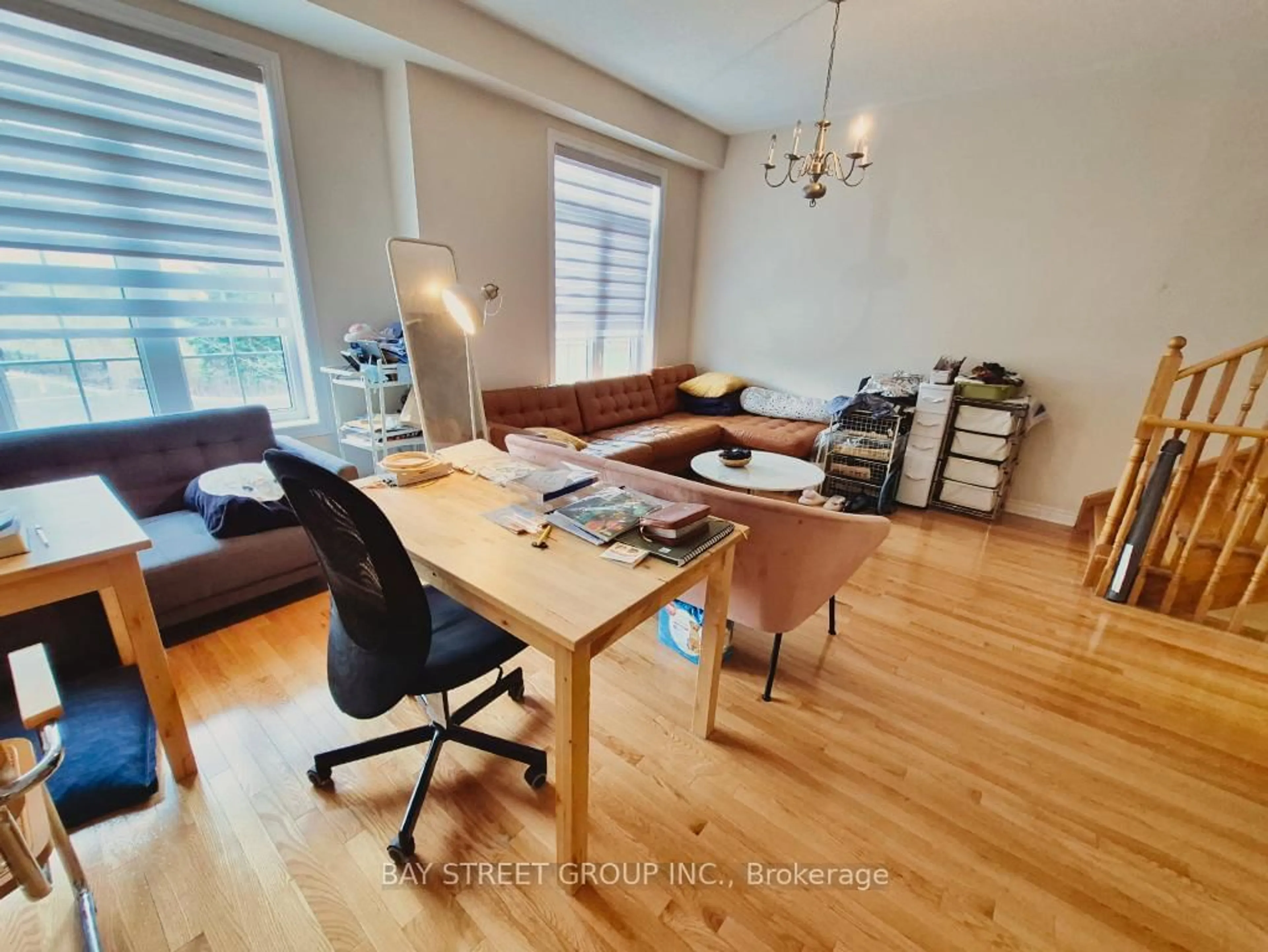 A pic of a room for 3038 George Savage Ave, Oakville Ontario L6M 0Z1