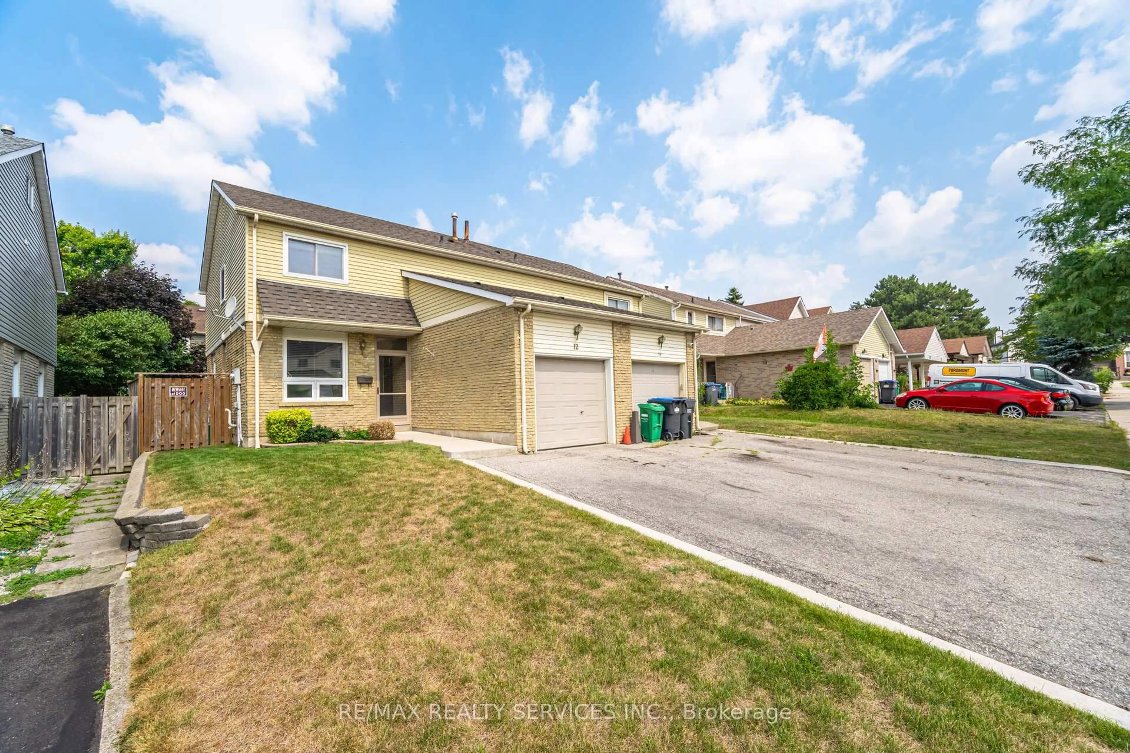 A pic from outside/outdoor area/front of a property/back of a property/a pic from drone, street for 12 Sparklett Cres, Brampton Ontario L6Z 1M8