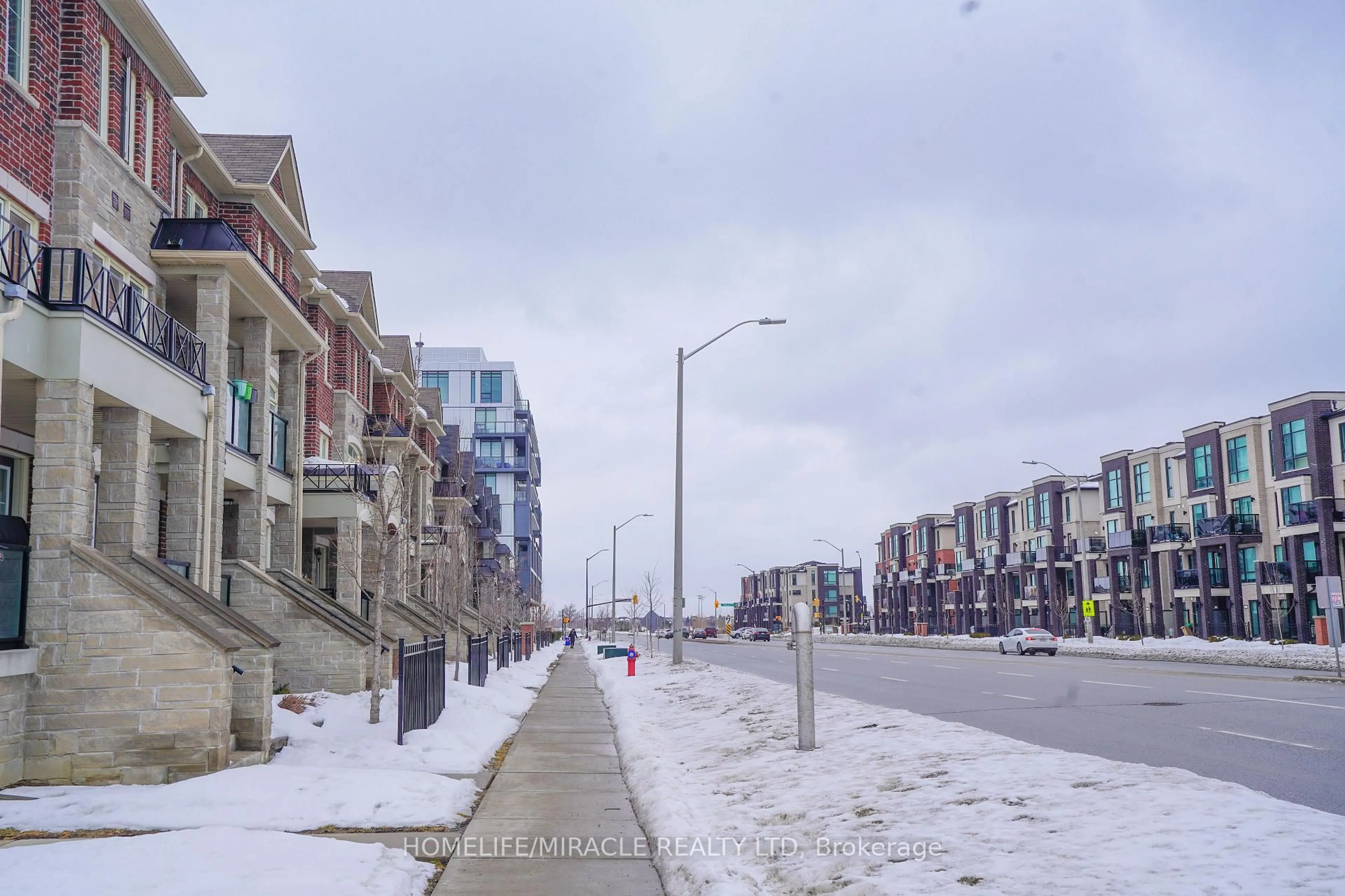 Blurry image for 200 Veterans Dr #98, Brampton Ontario L7A 4S6