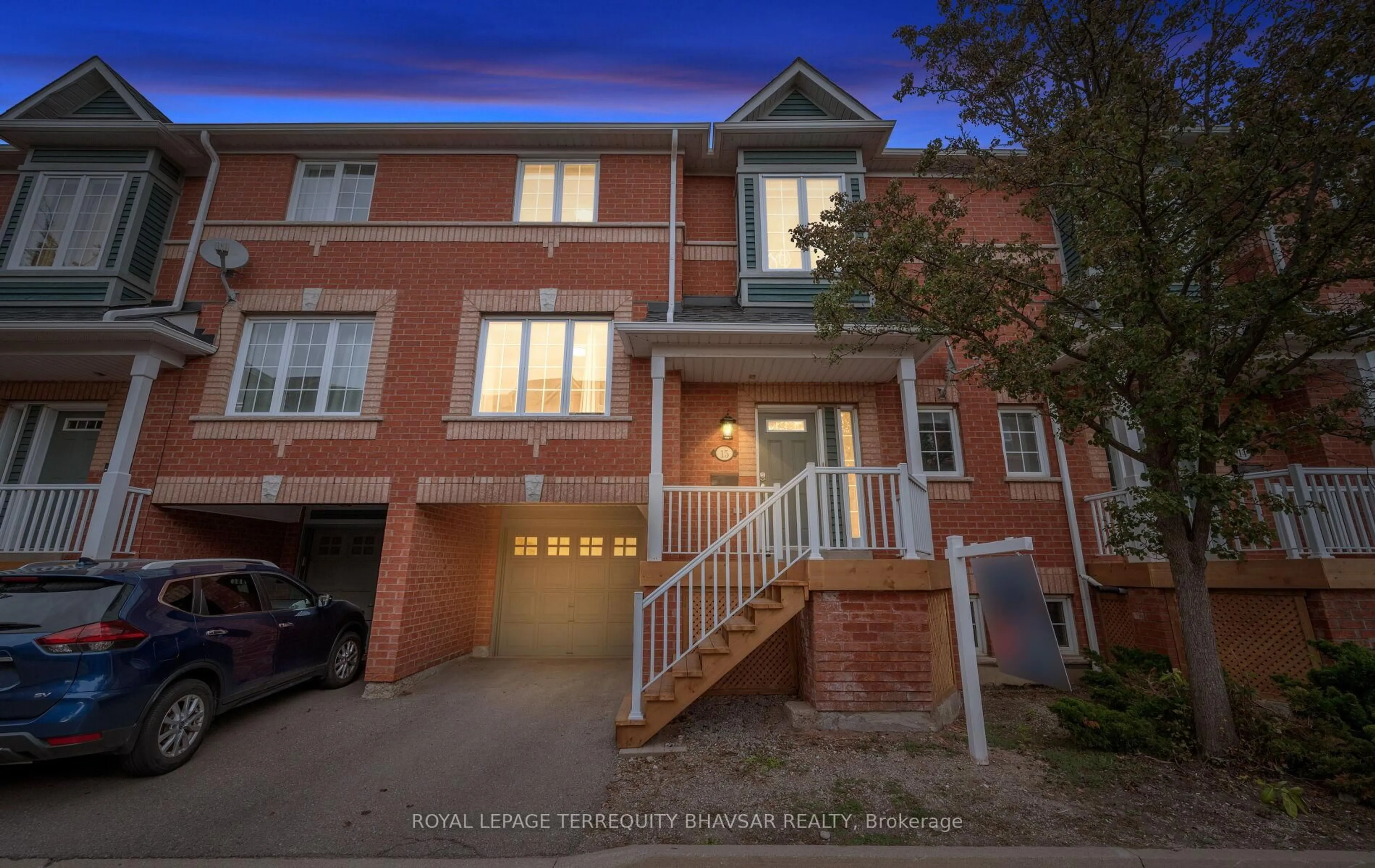 Home with brick exterior material, street for 5031 East Mill Rd #15, Mississauga Ontario L5V 2M5