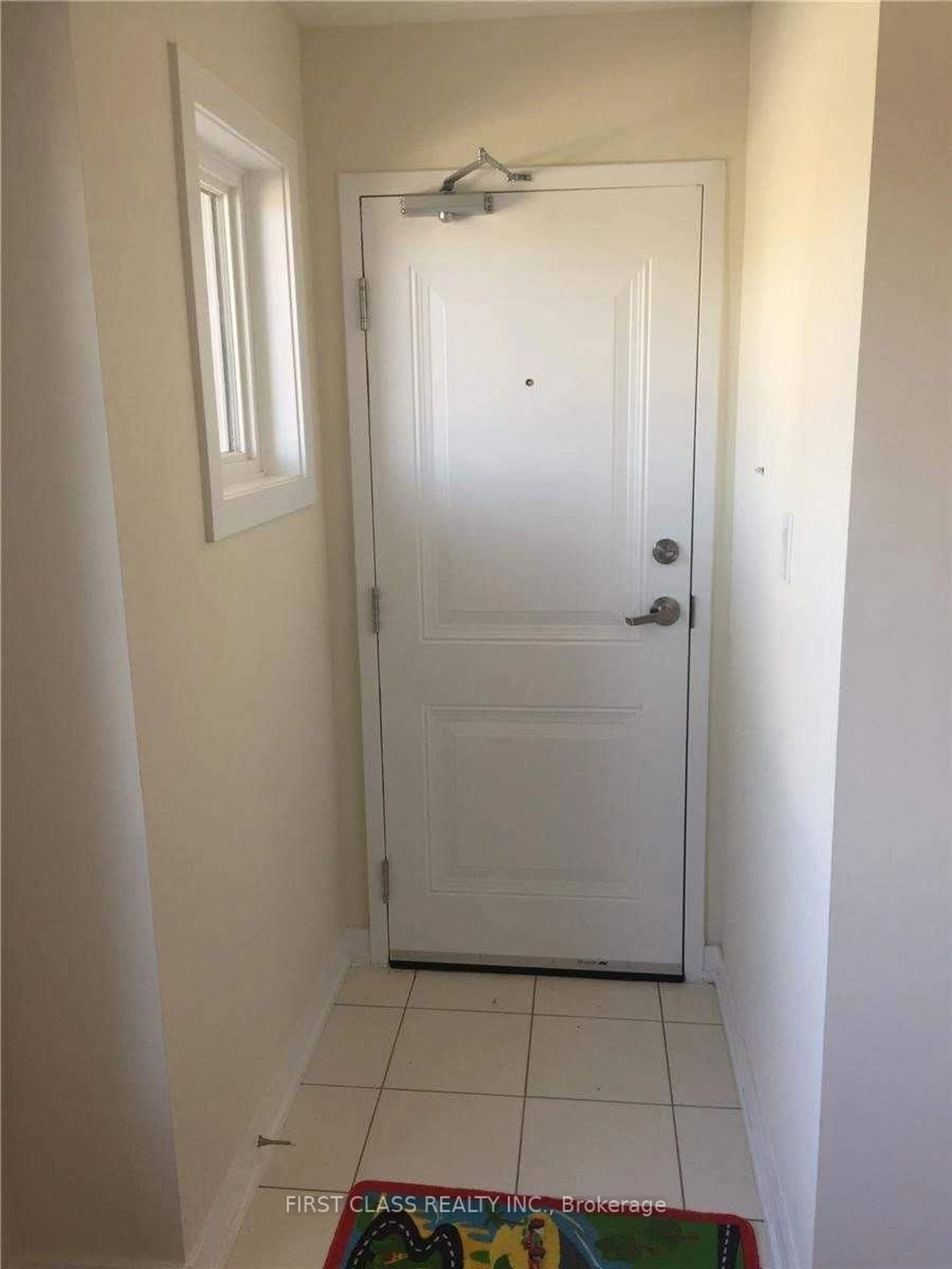 Indoor entryway for 2355 Sheppard Ave #212, Toronto Ontario M9M 1M3