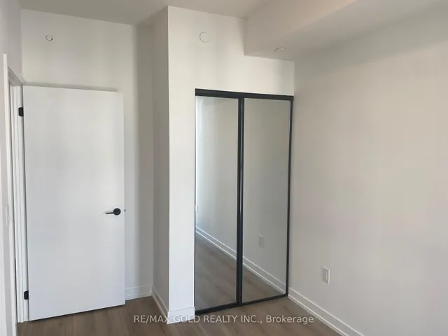 10 Lagerfeld Dr #301, Brampton 4