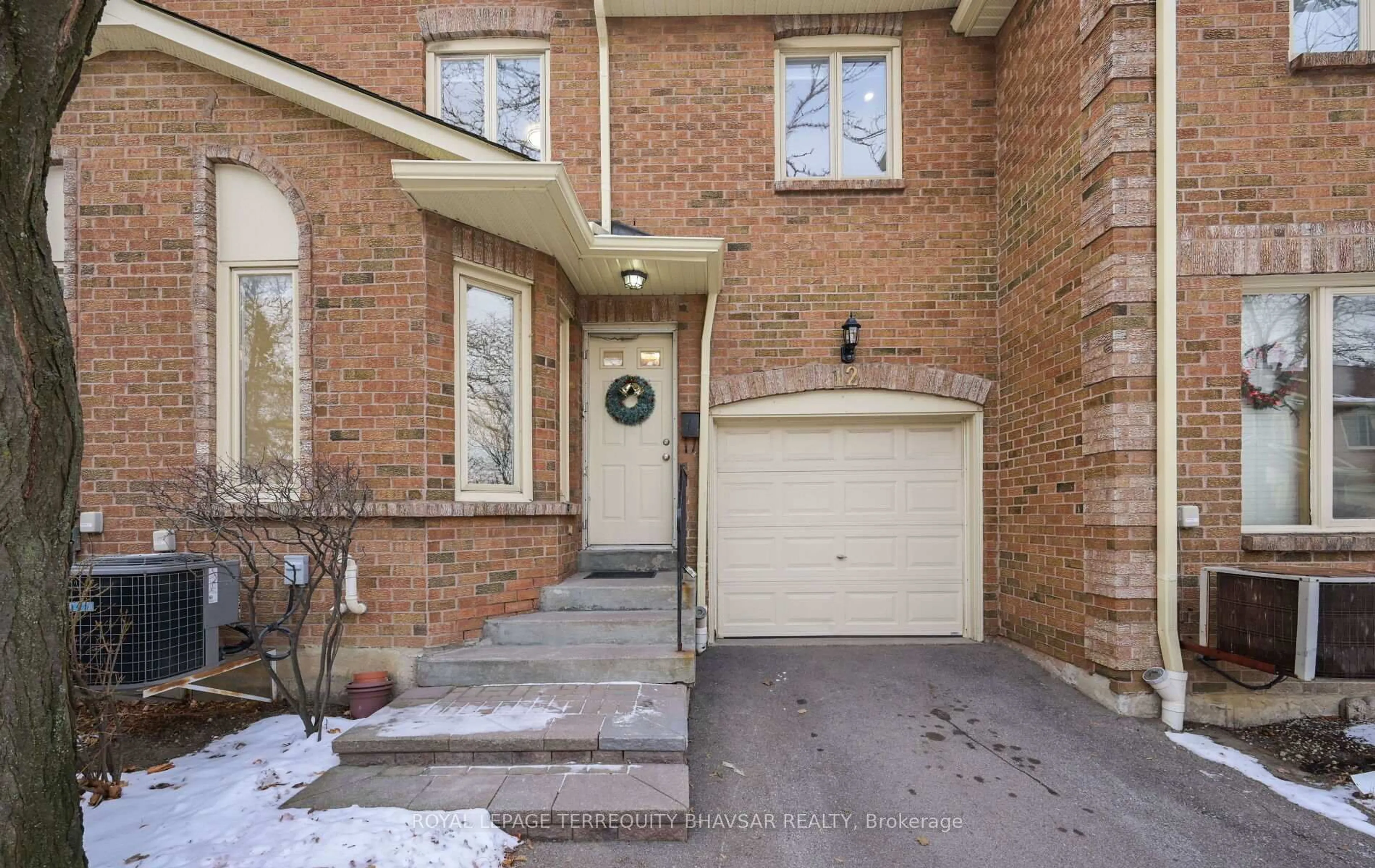 Unknown for 5020 Delaware Dr #12, Mississauga Ontario L4Z 3C4