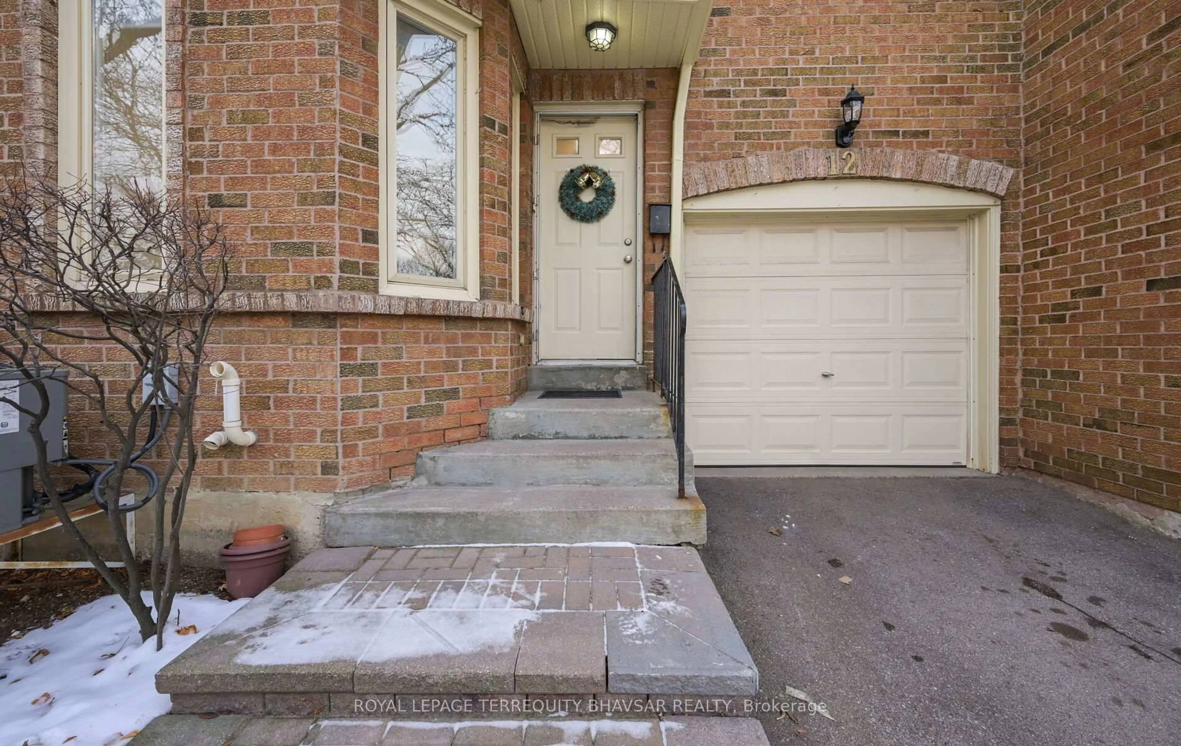 Unknown for 5020 Delaware Dr #12, Mississauga Ontario L4Z 3C4